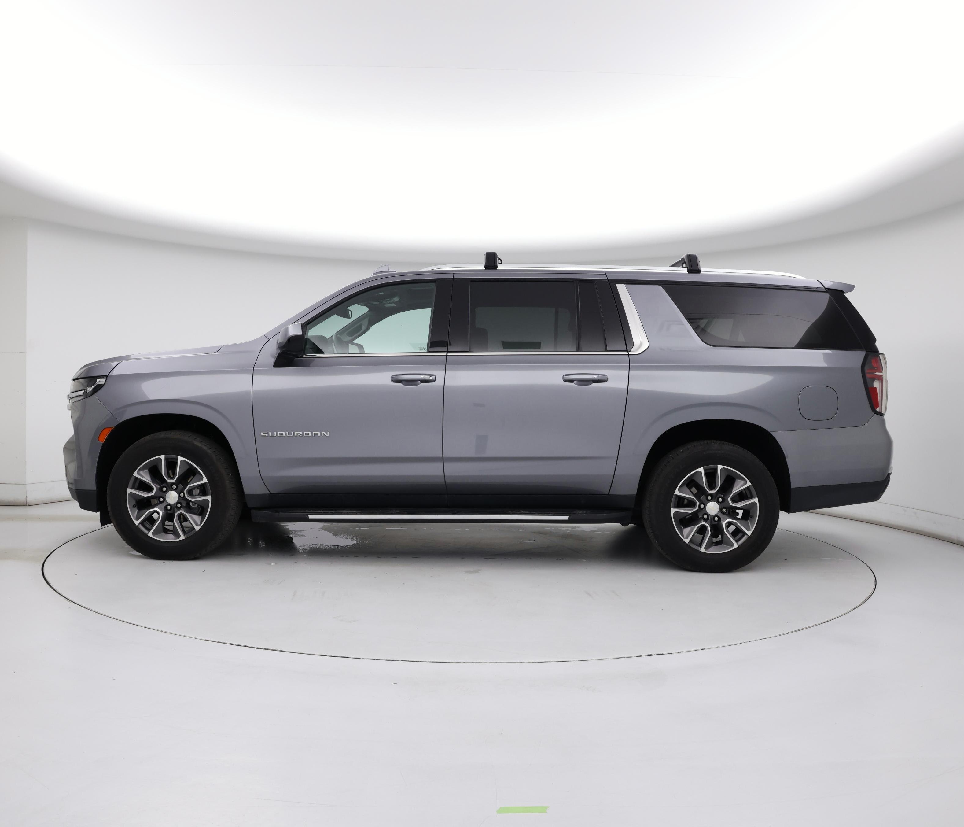 Thumbnail: 2021 Chevrolet Suburban - 3