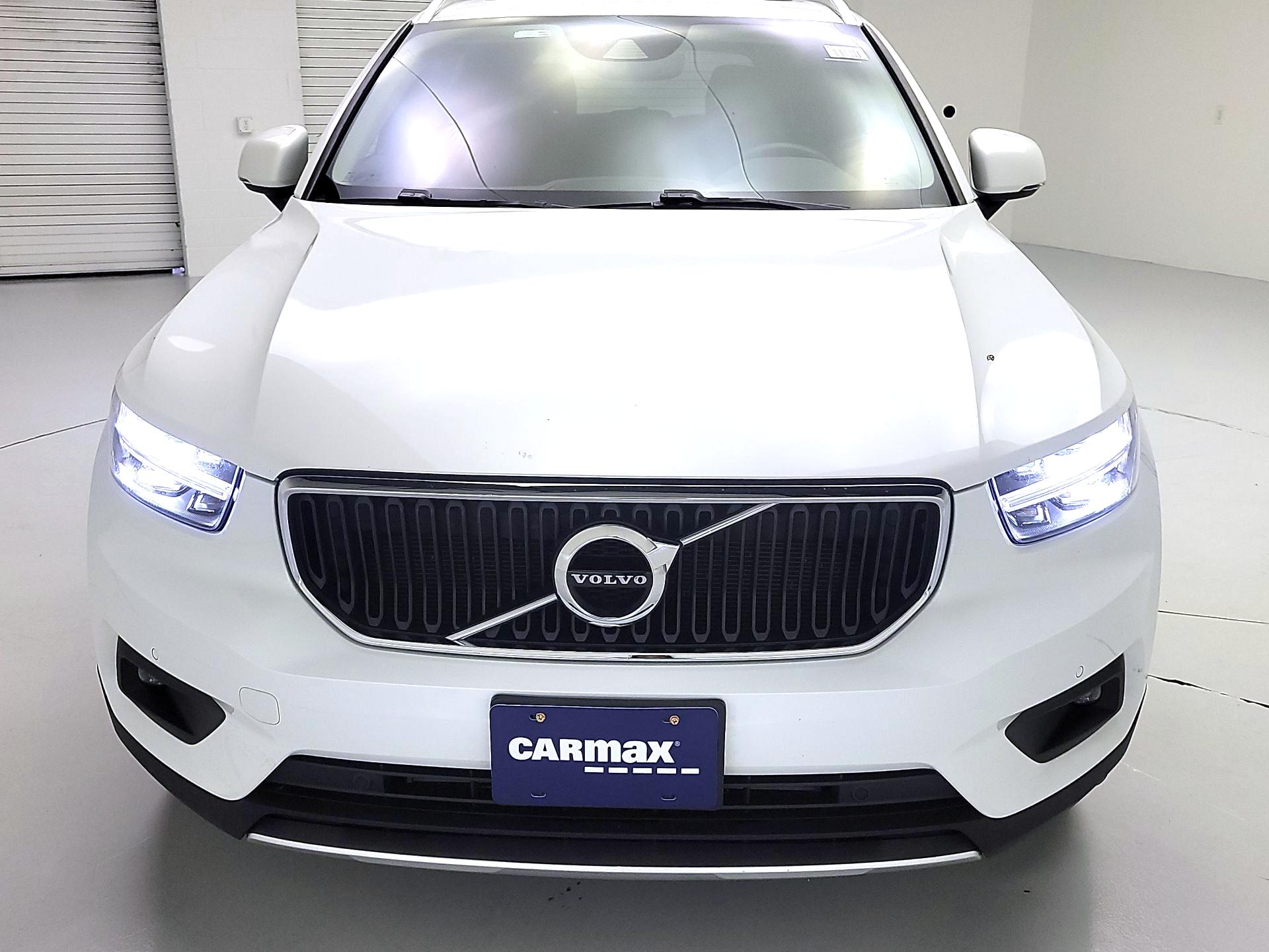 Thumbnail: 2021 Volvo XC40 - 2