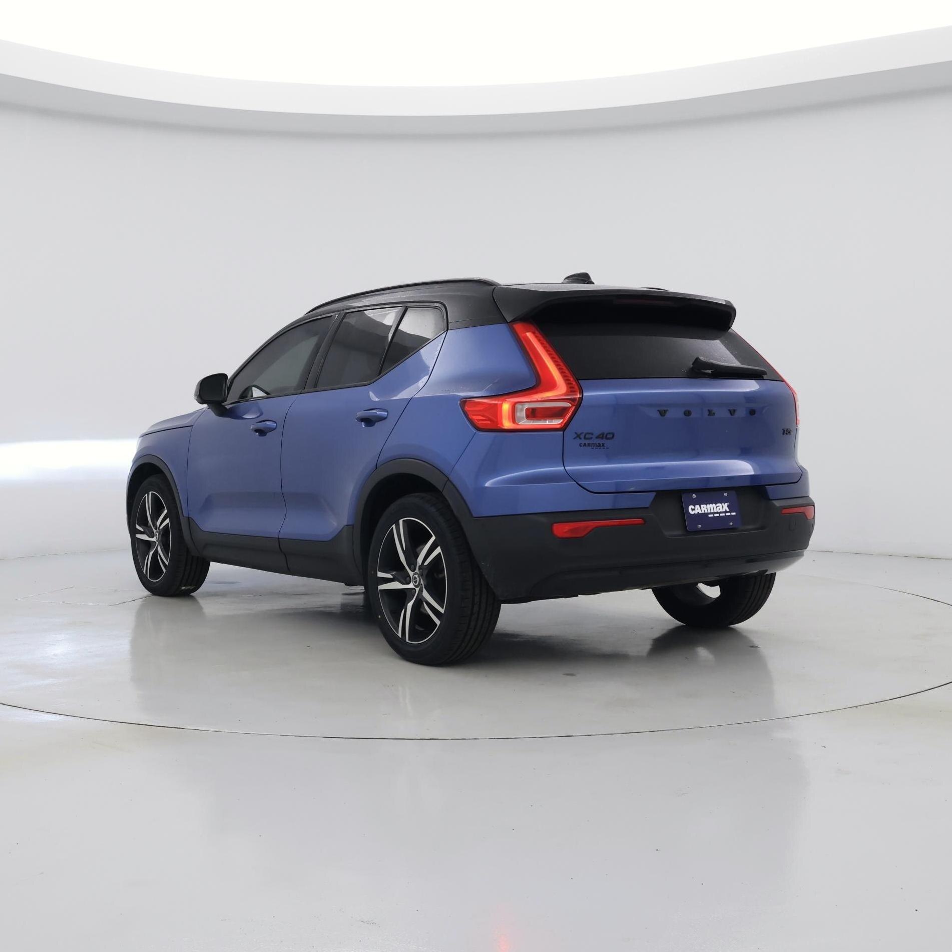Thumbnail: 2021 Volvo XC40 - 2