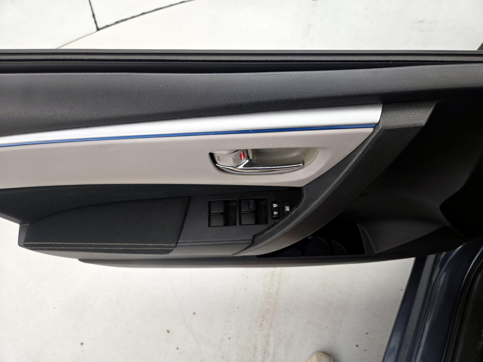 Thumbnail: 2016 Toyota Corolla - 12