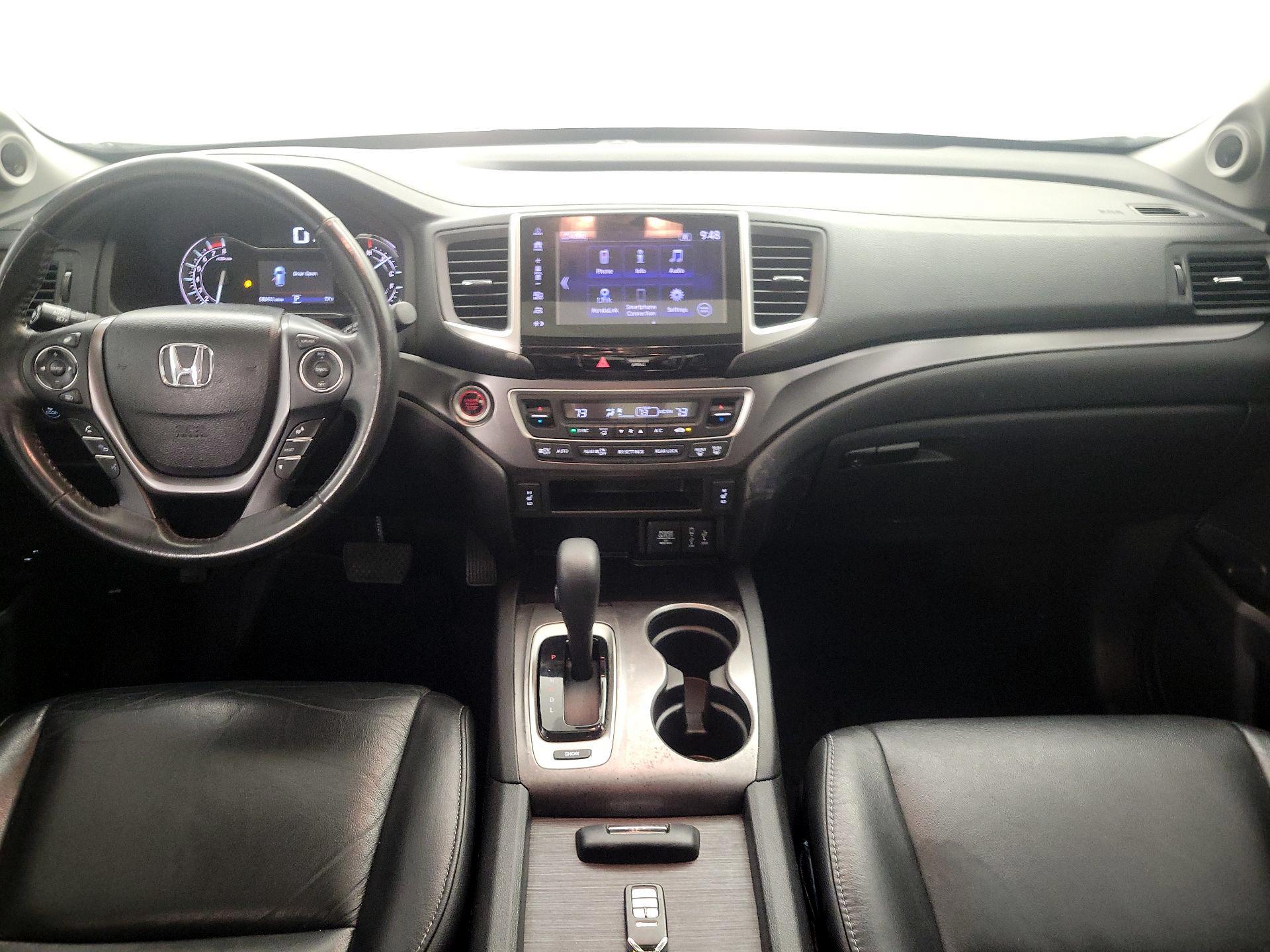 Thumbnail: 2018 Honda Pilot - 9