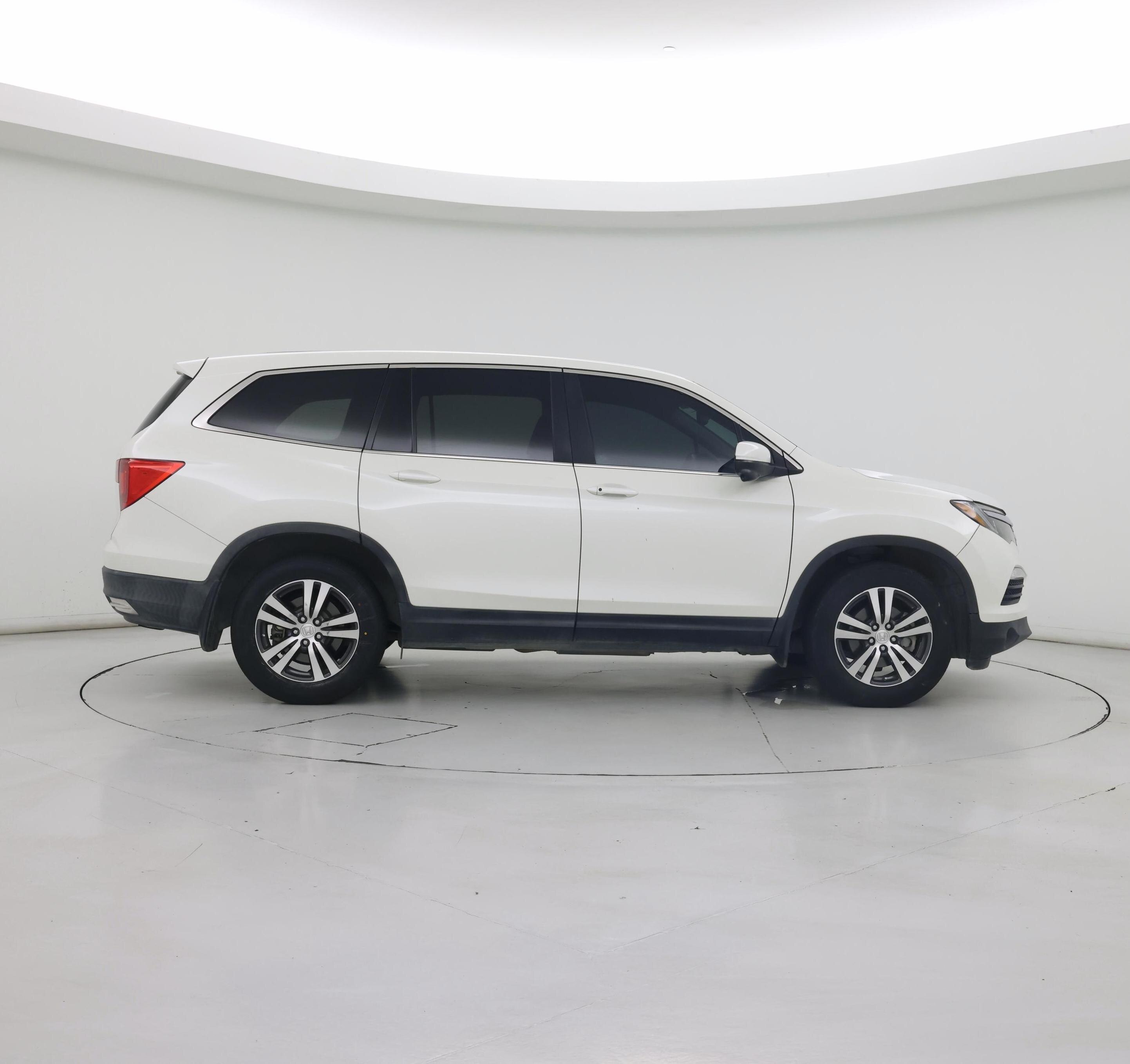 Thumbnail: 2018 Honda Pilot - 7