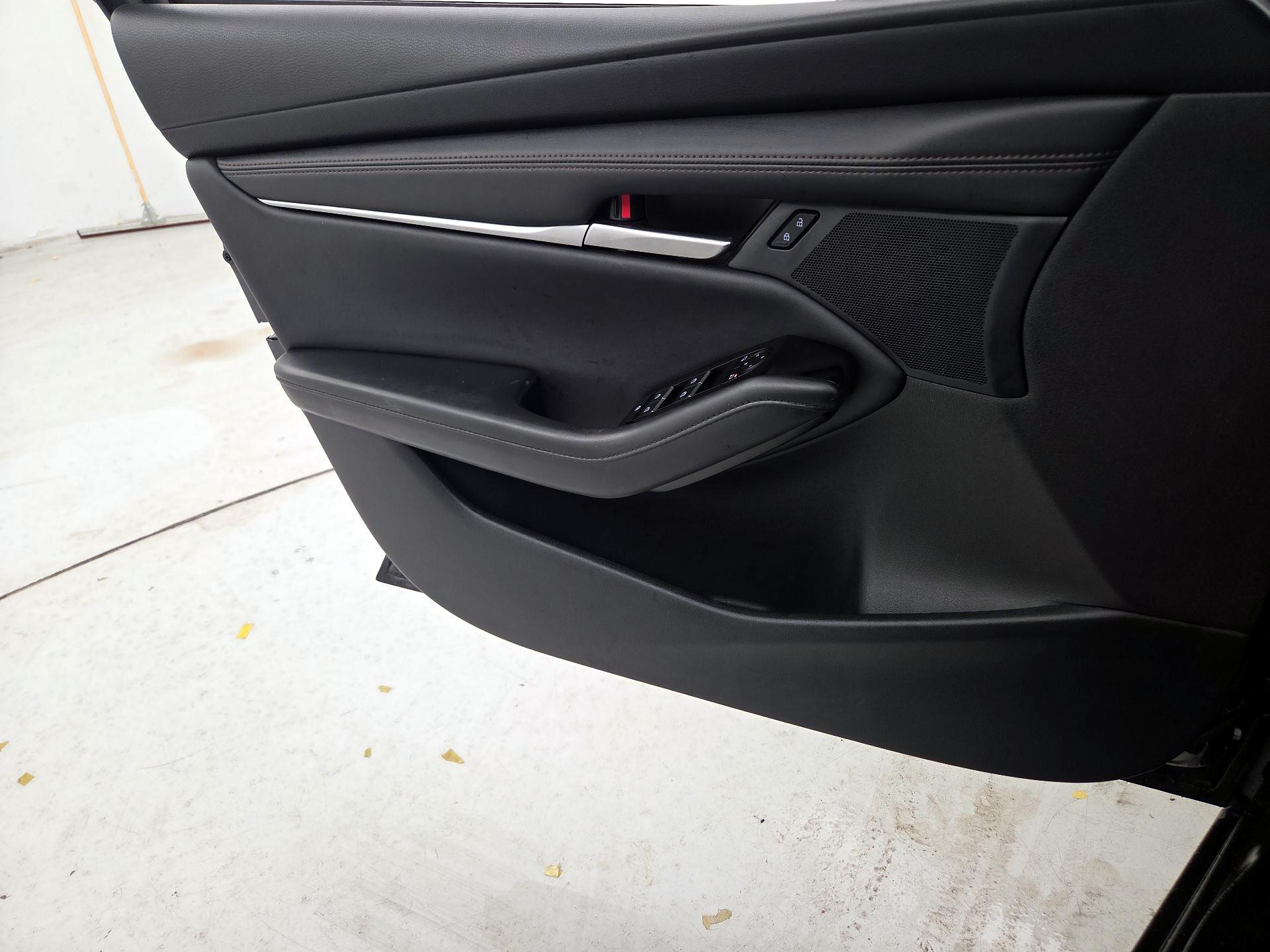 Thumbnail: 2025 Mazda Mazda3 - 10