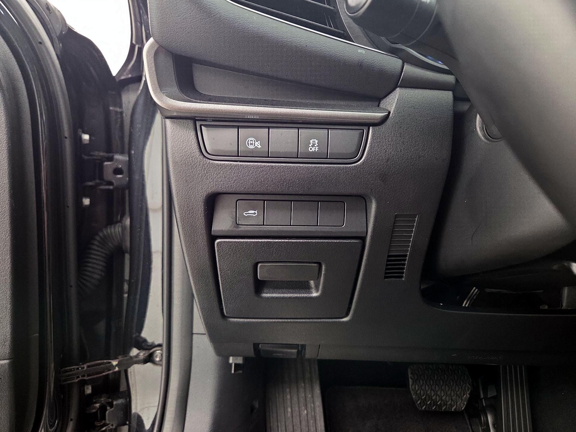 Thumbnail: 2025 Mazda Mazda3 - 11