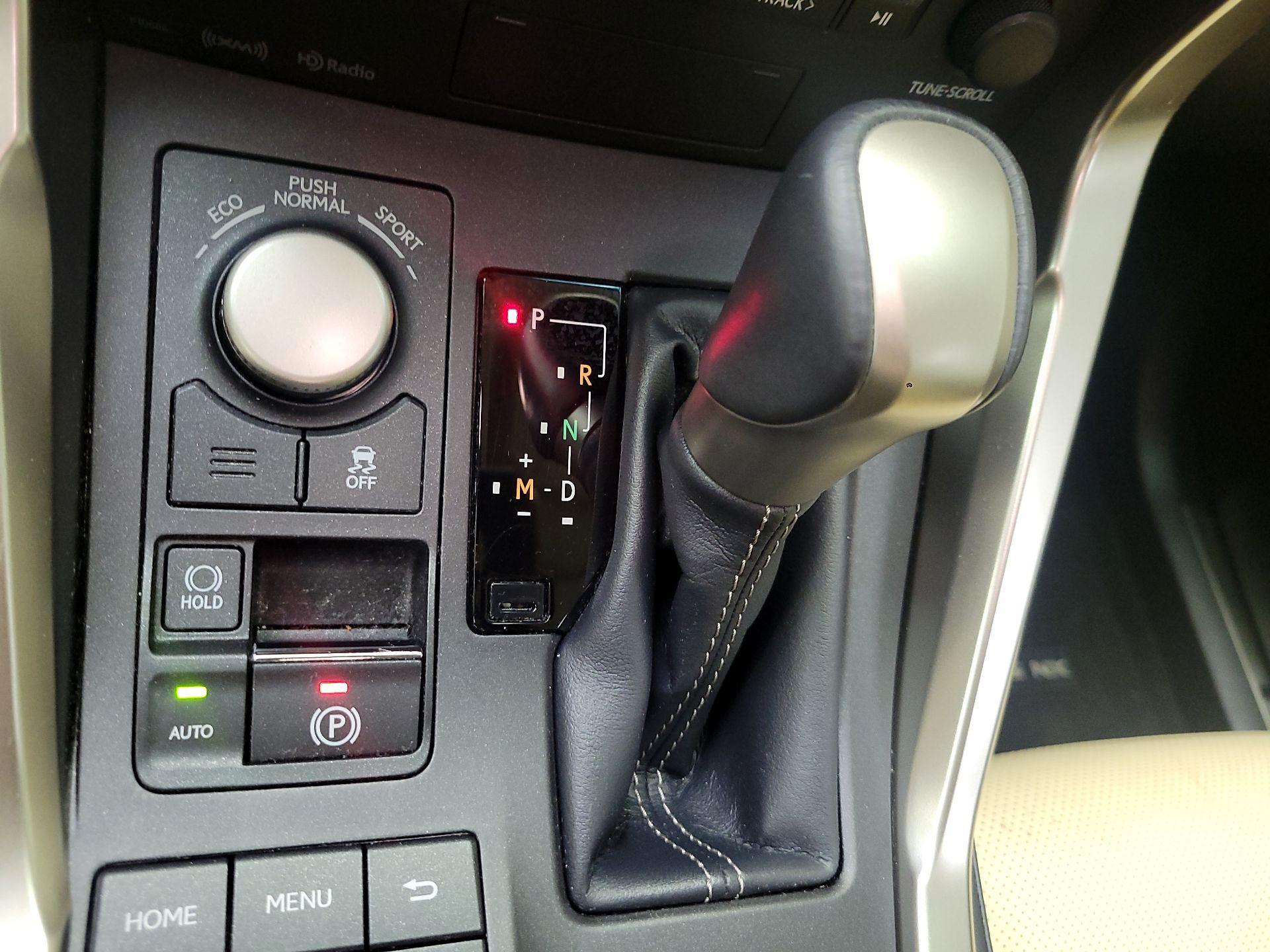 Thumbnail: 2015 Lexus NX - 15