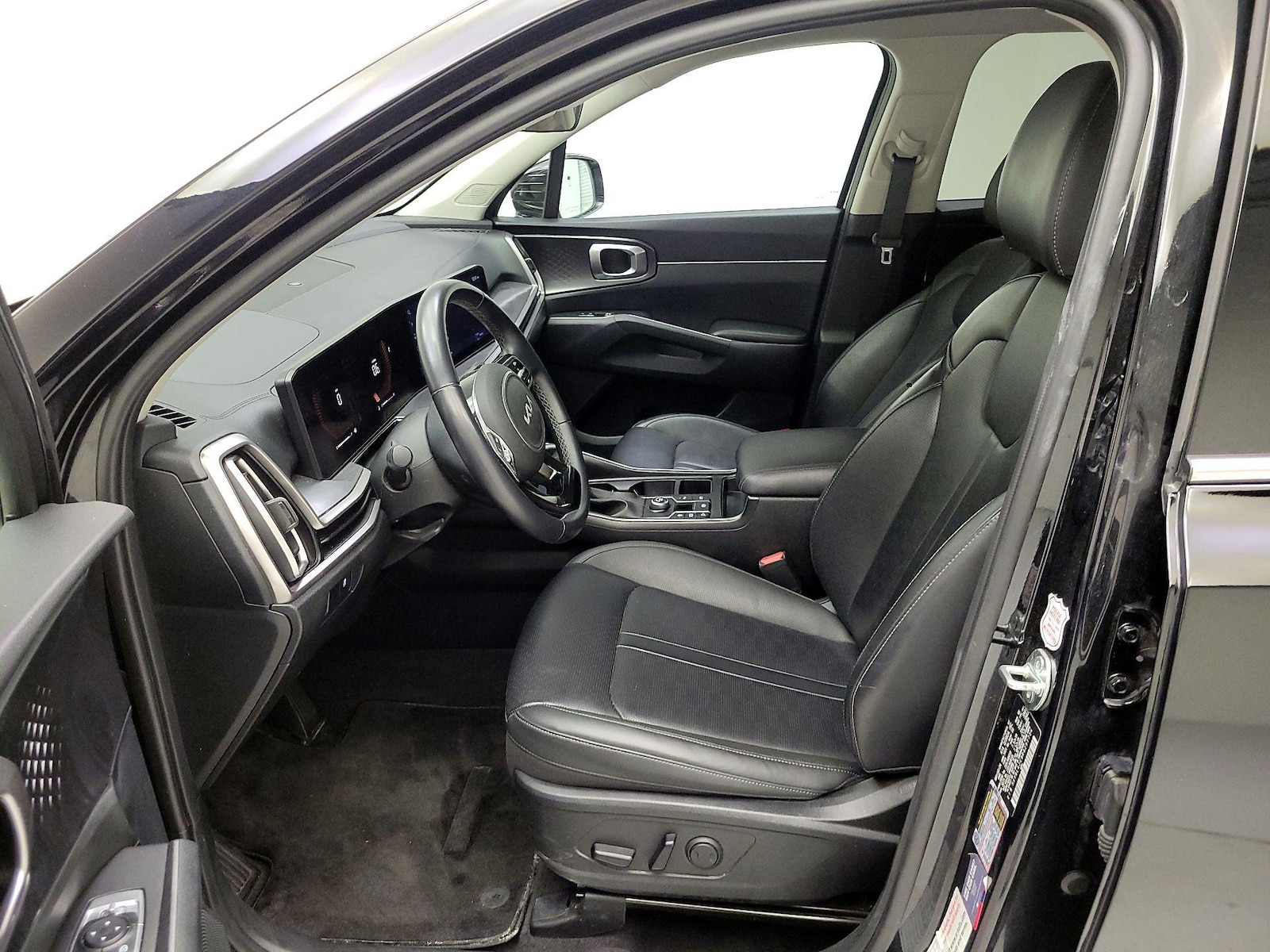 2024 Kia Sorento S - Photo 10