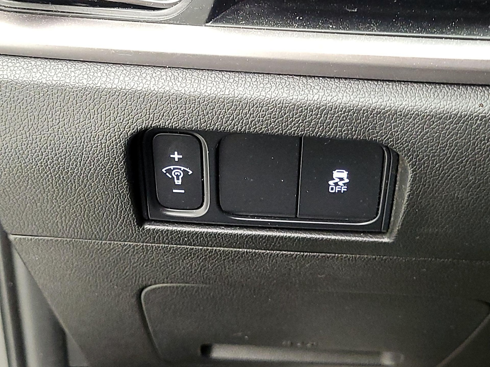 2024 Kia Sorento S - Photo 12