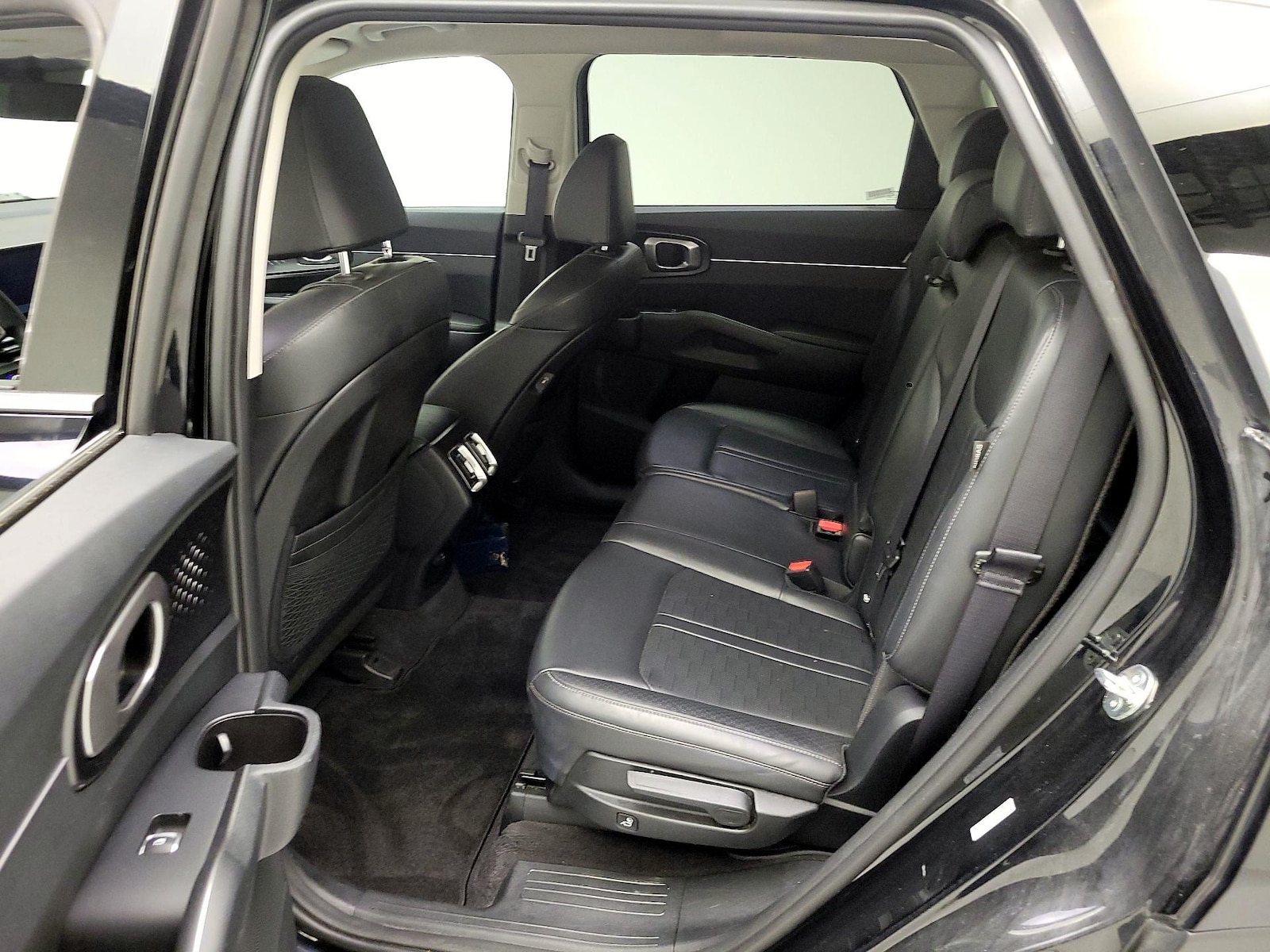 2024 Kia Sorento S - Photo 19