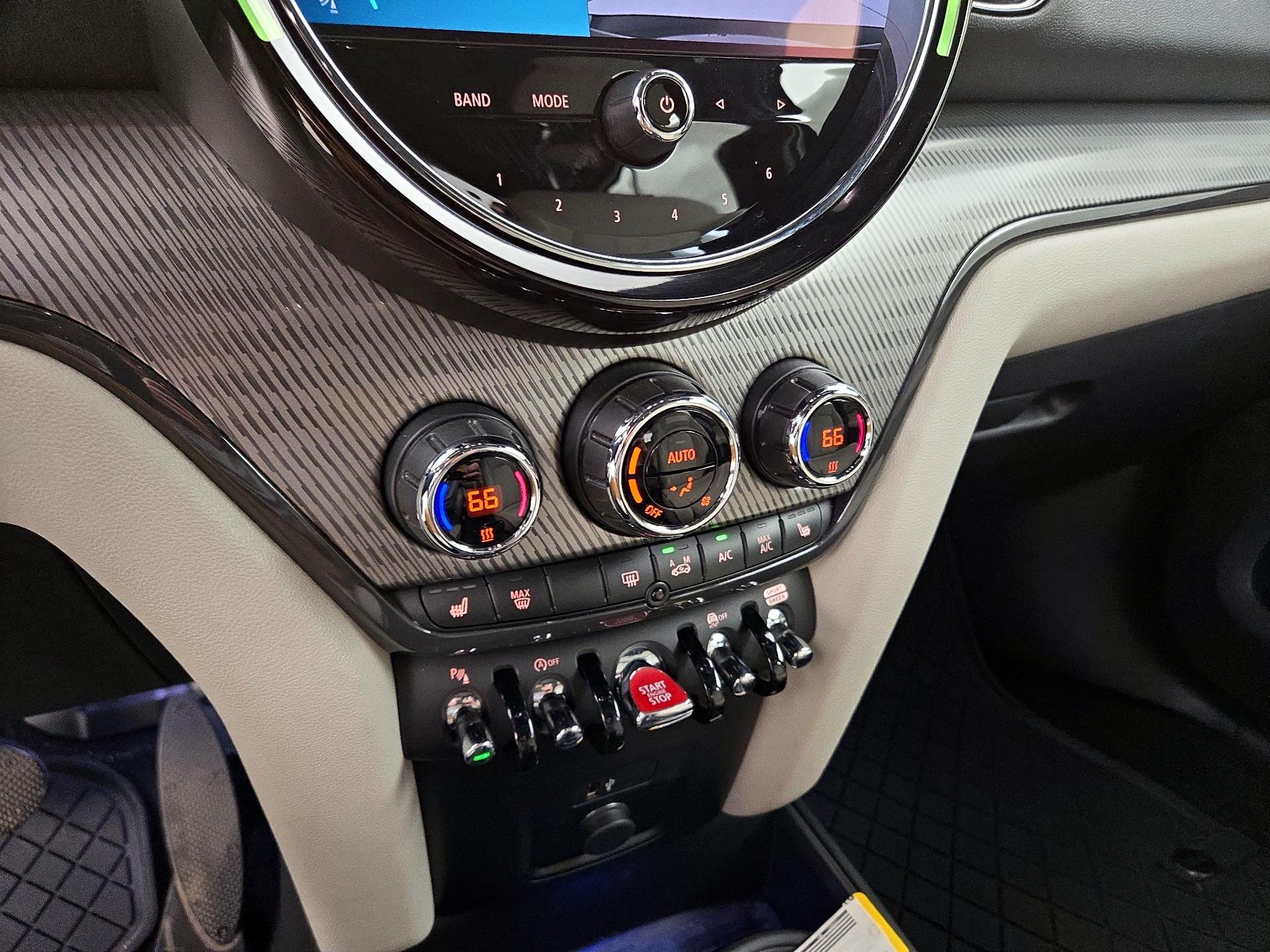 Thumbnail: 2022 MINI Cooper Countryman - 17