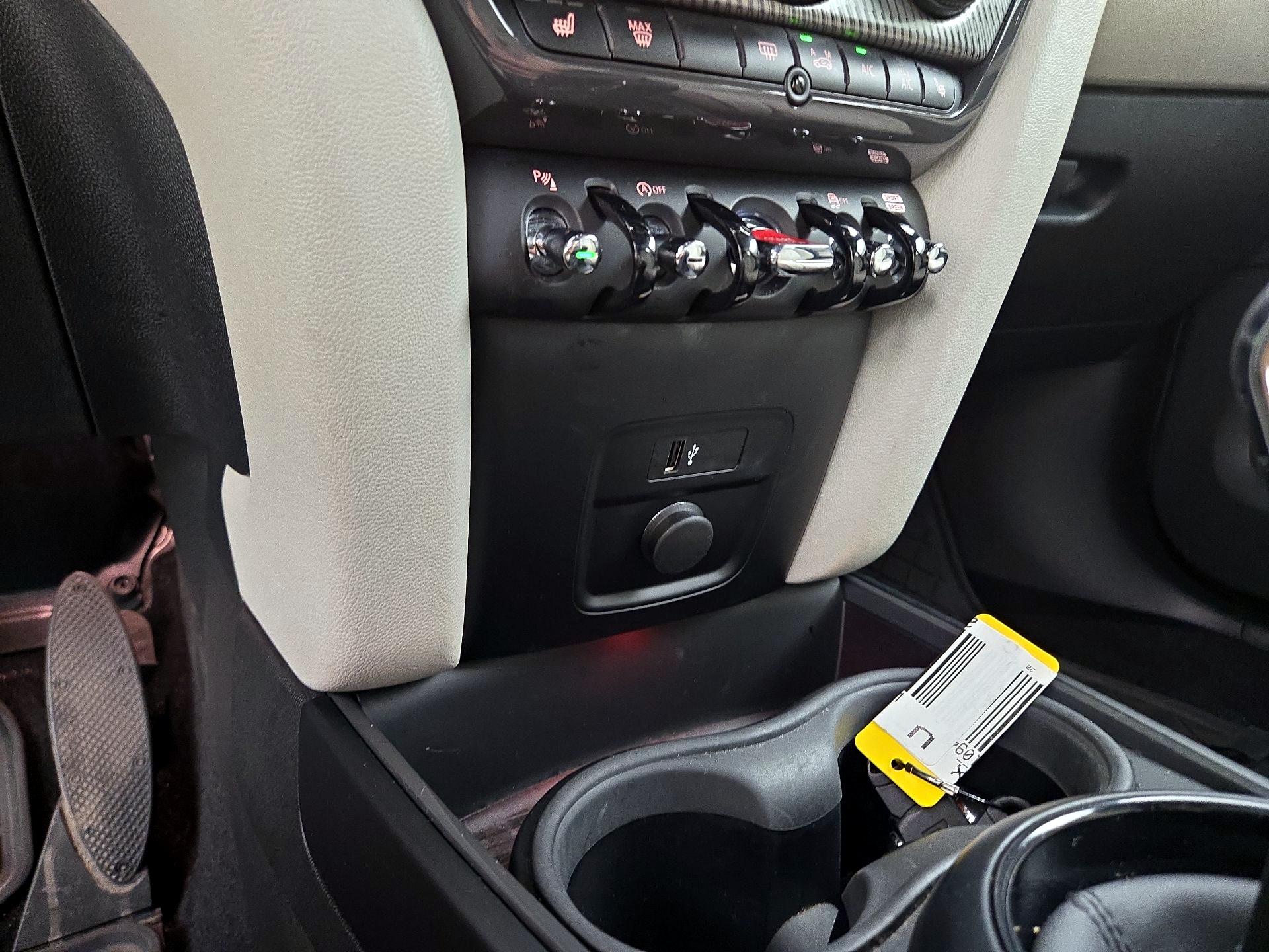 Thumbnail: 2022 MINI Cooper Countryman - 19