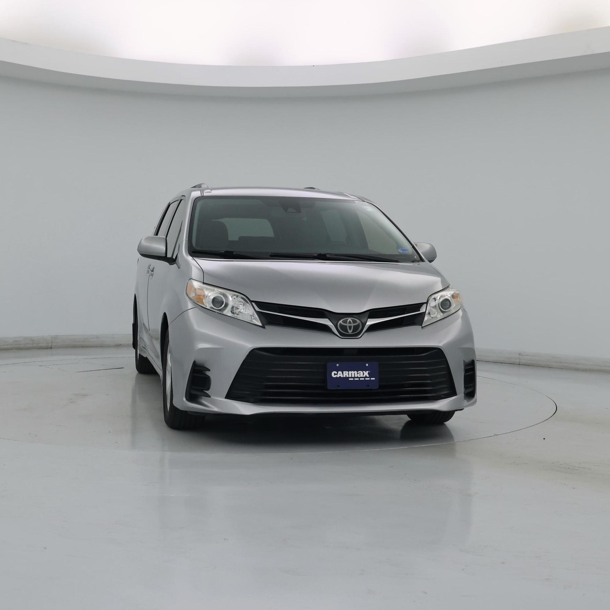 Thumbnail: 2018 Toyota Sienna - 5