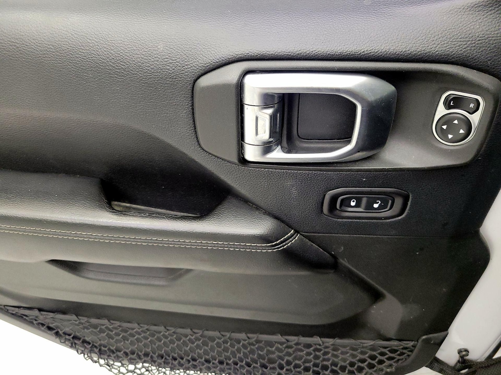 2018 Jeep All-New Wrangler Unlimited Sahara - Photo 13