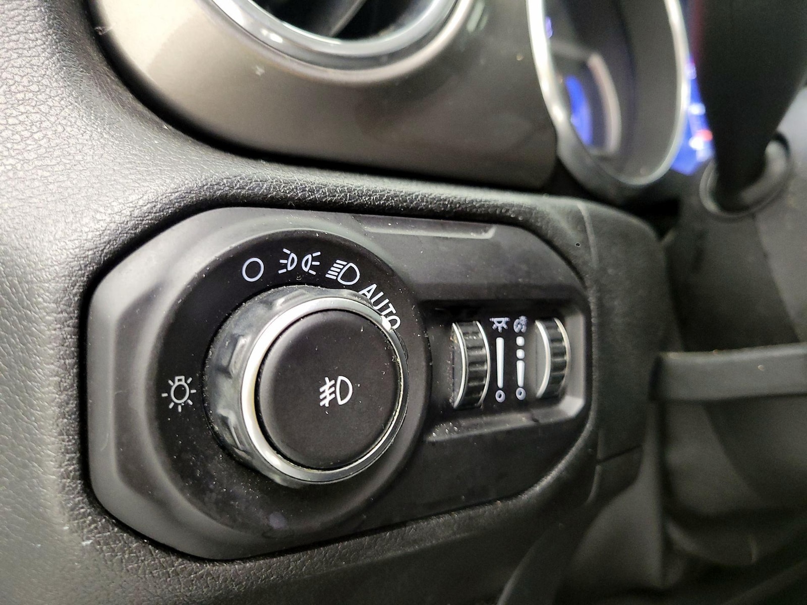 2018 Jeep All-New Wrangler Unlimited Sahara - Photo 14