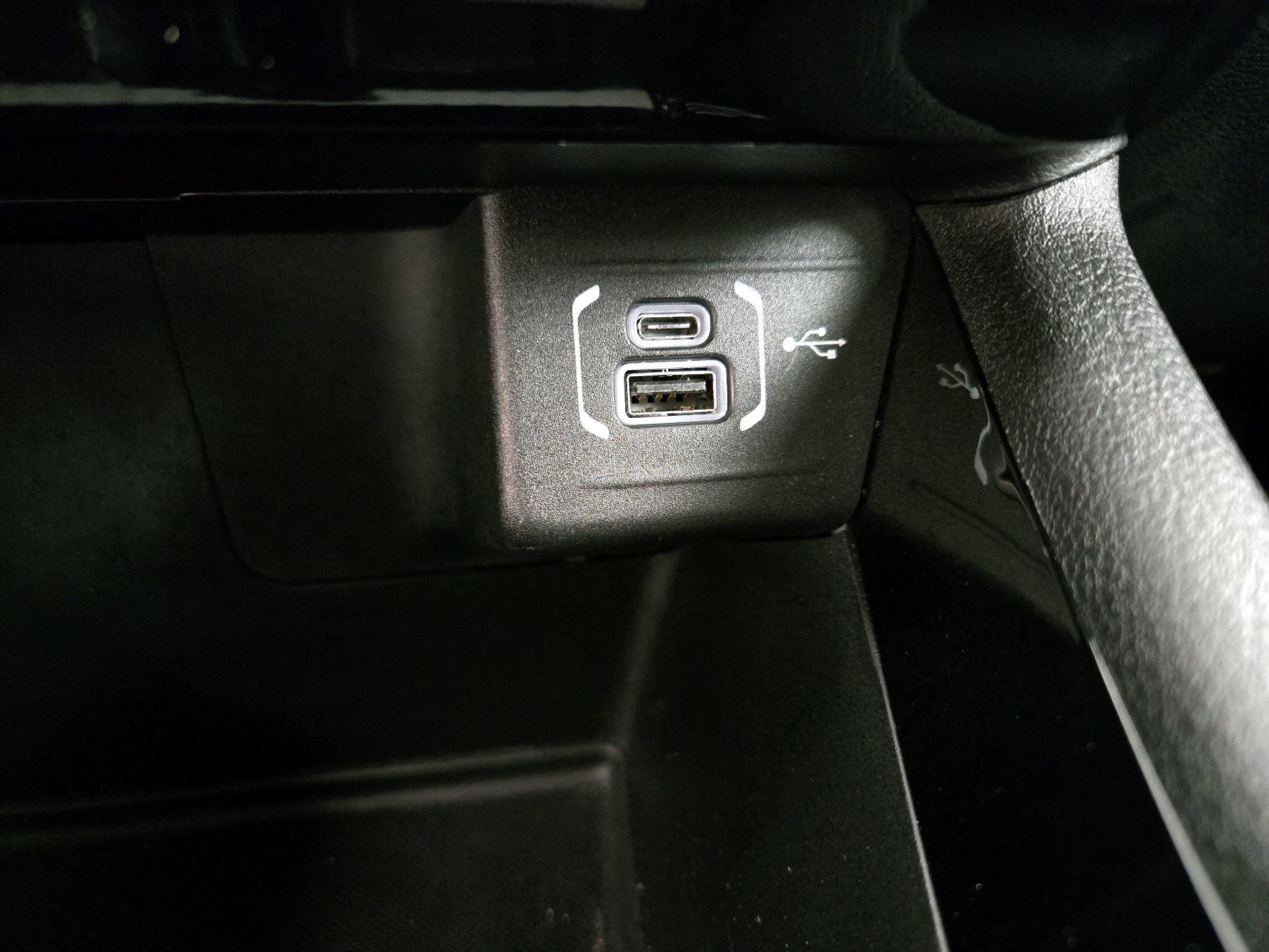 Thumbnail: 2022 Jeep Compass - 18
