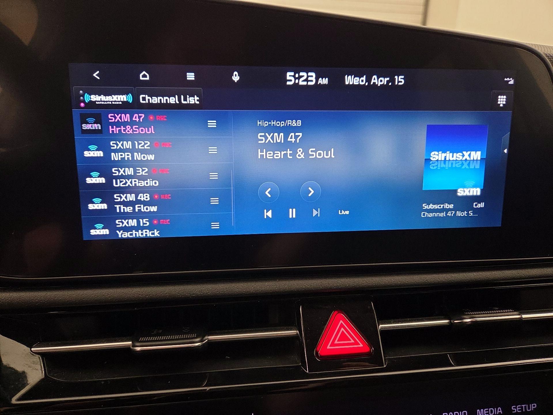 Thumbnail: 2023 Kia Niro - 14