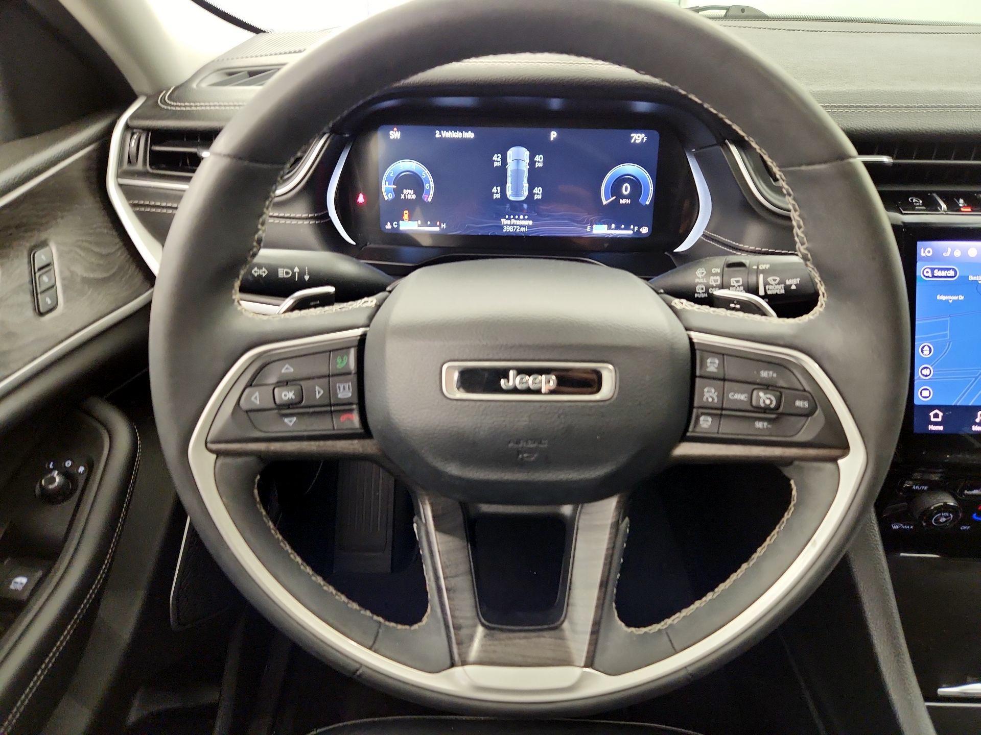 Thumbnail: 2023 Jeep Grand Cherokee - 10