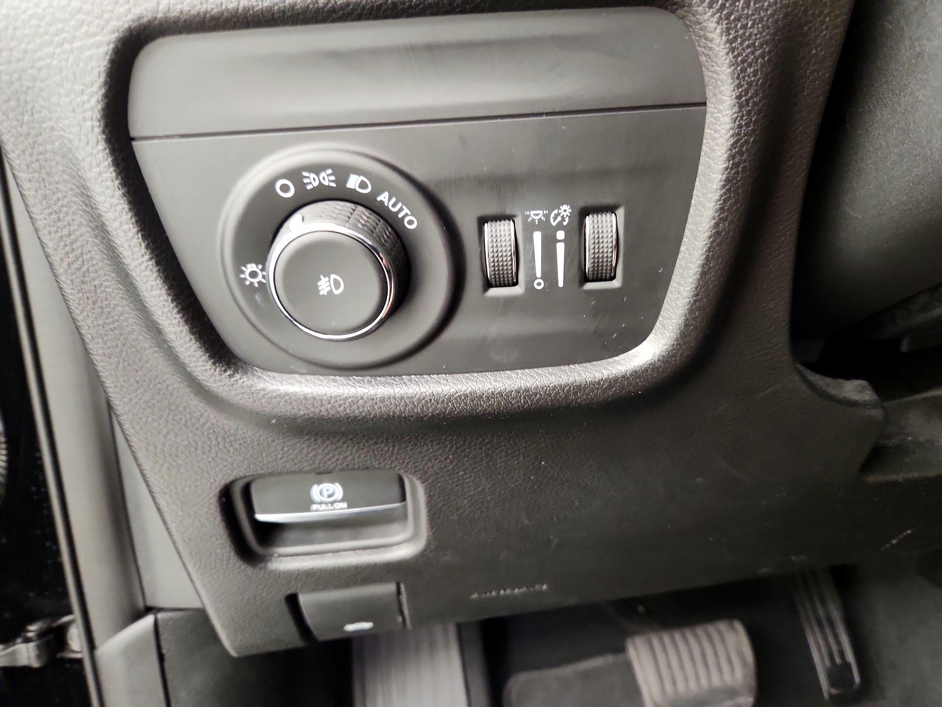 Thumbnail: 2023 Jeep Grand Cherokee - 13