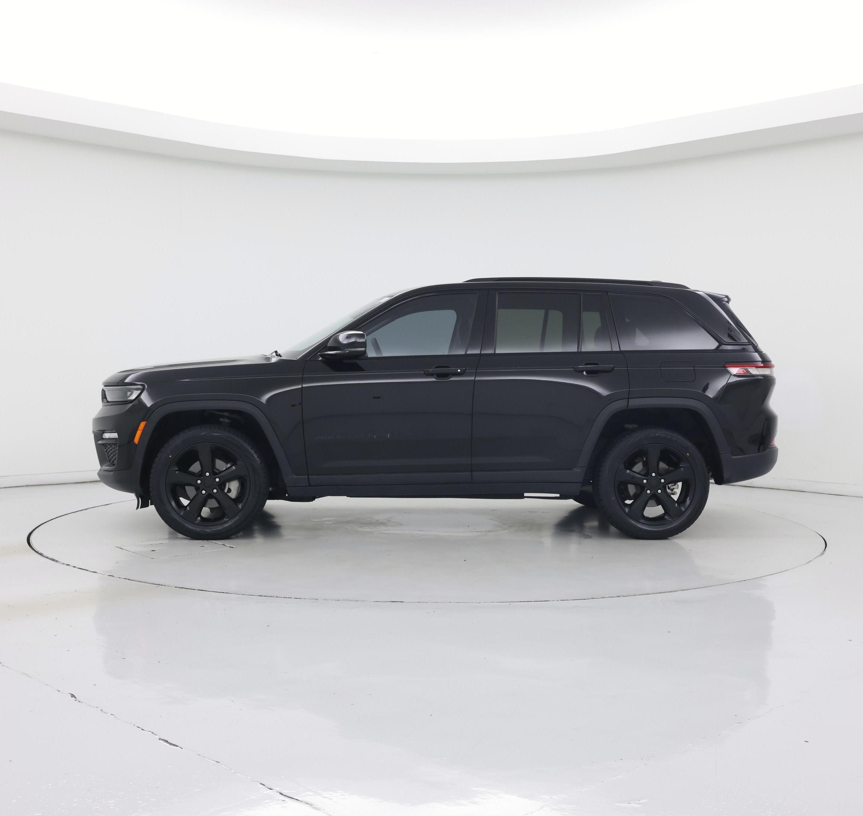 Thumbnail: 2023 Jeep Grand Cherokee - 3