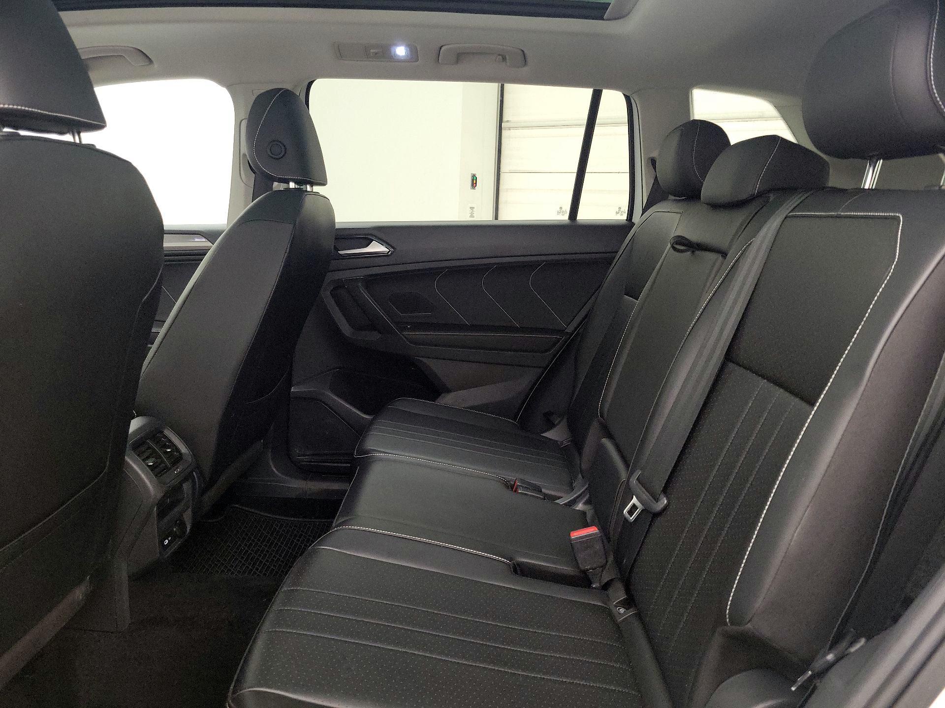 Thumbnail: 2022 Volkswagen Tiguan - 20