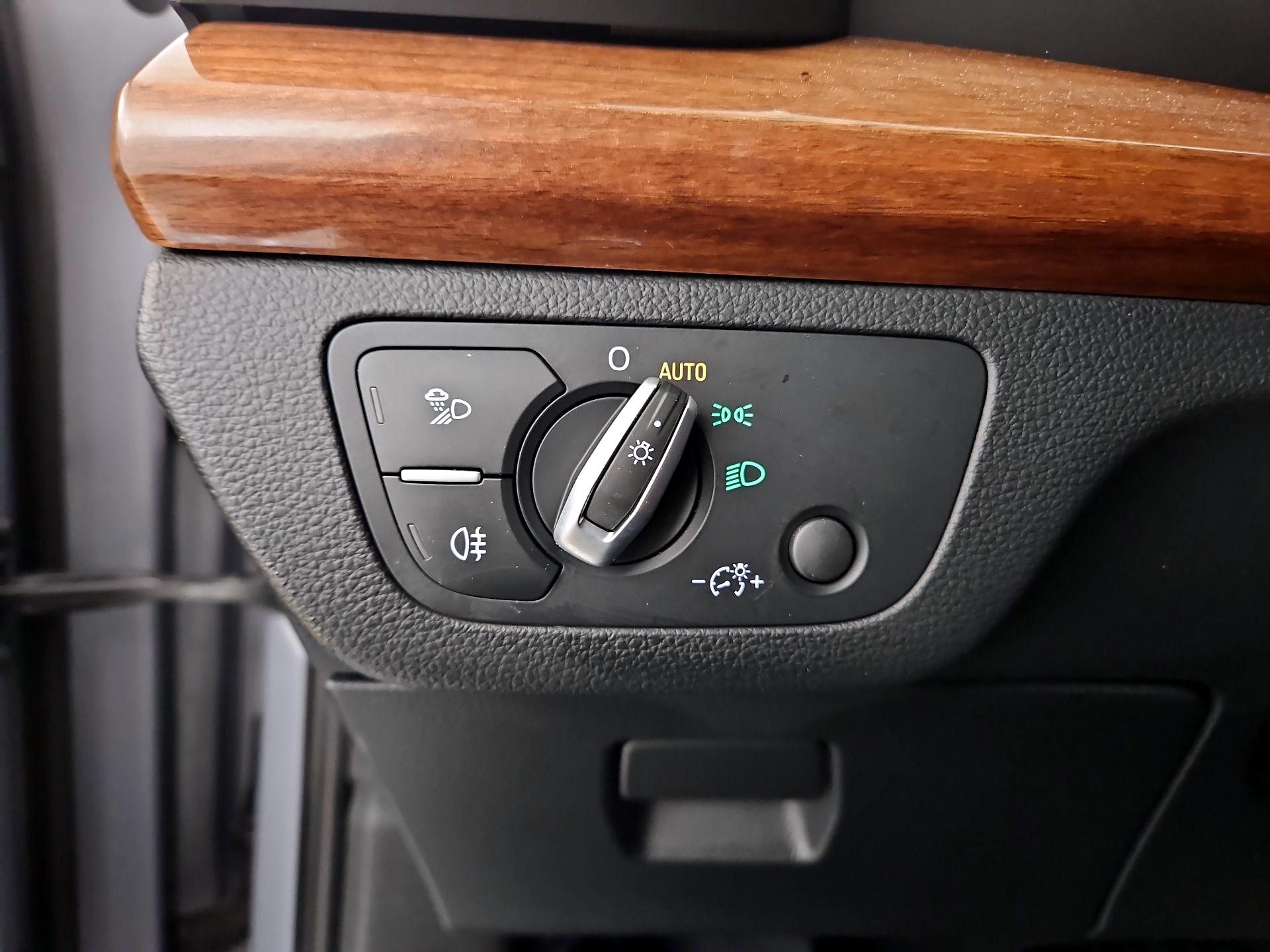 Thumbnail: 2023 Audi Q5 - 13