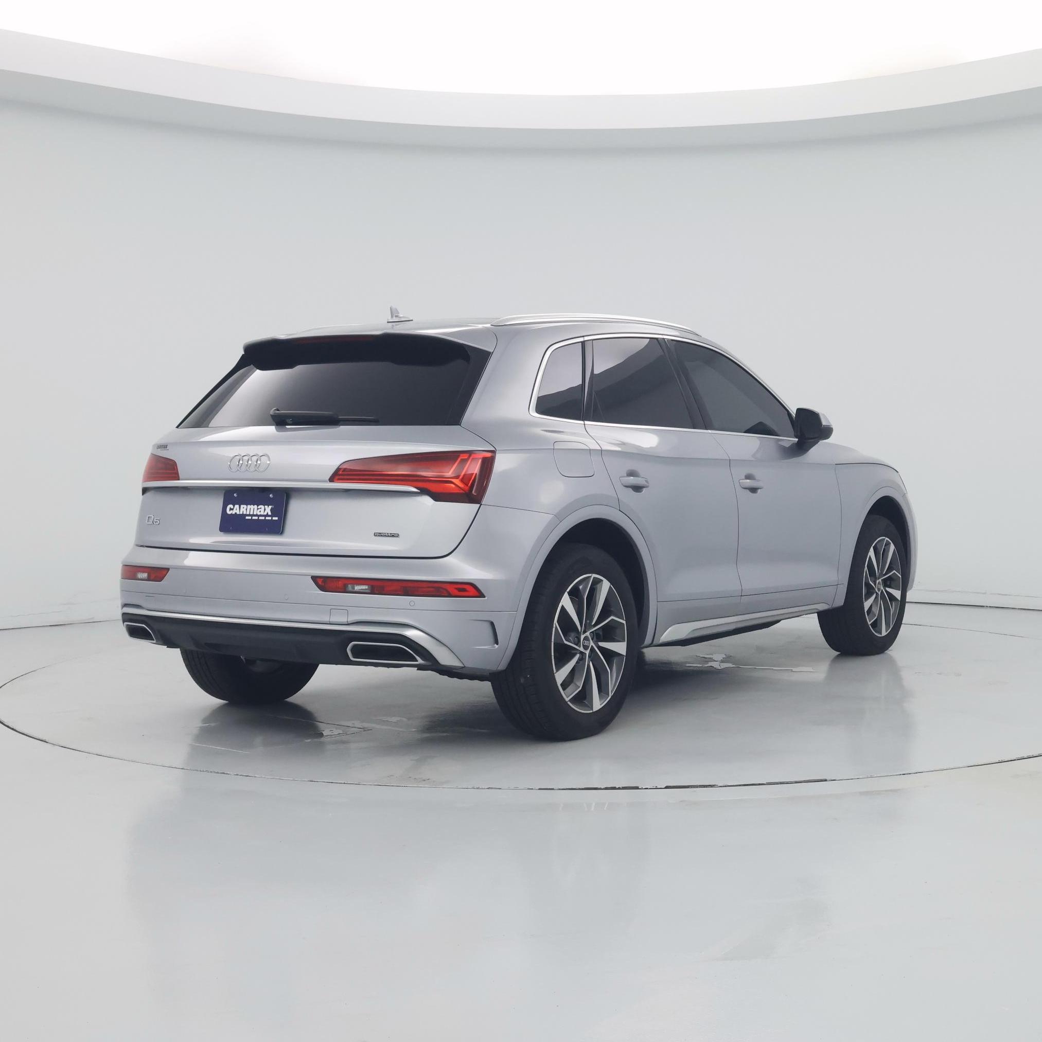 Thumbnail: 2023 Audi Q5 - 8