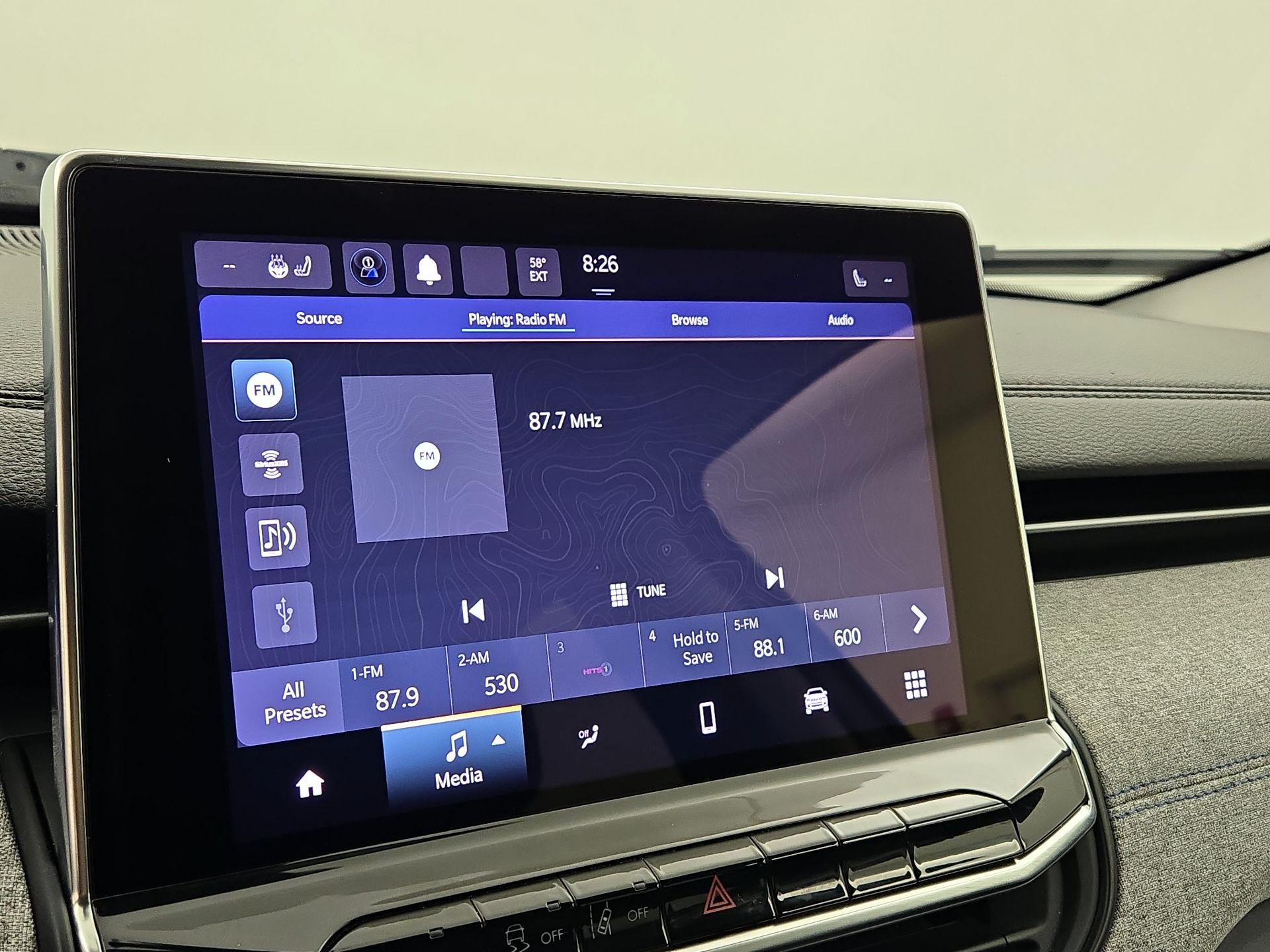 Thumbnail: 2022 Jeep Compass - 15