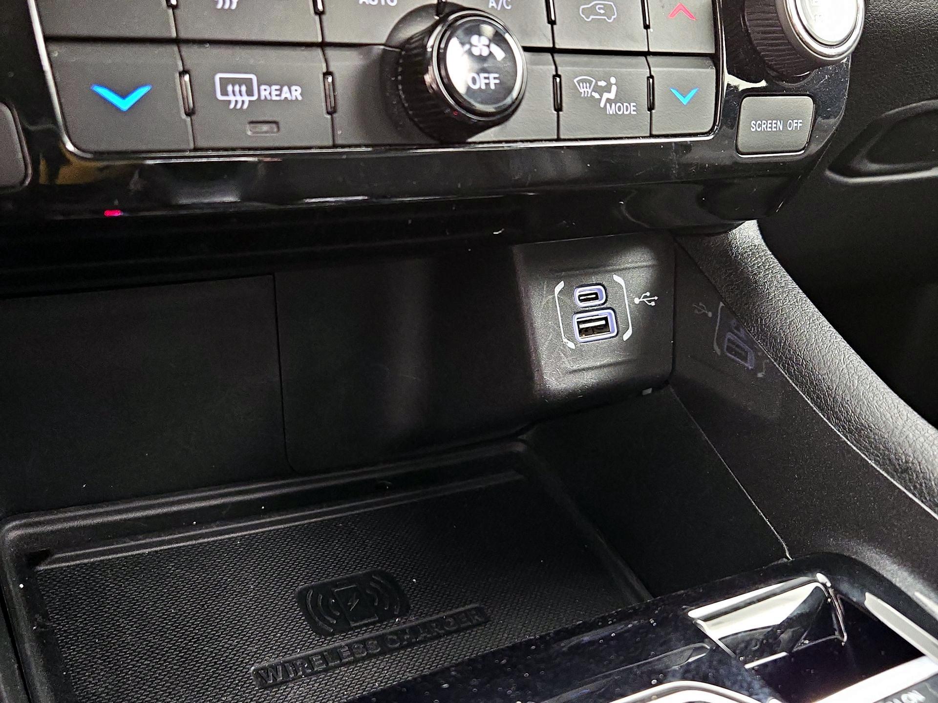 Thumbnail: 2022 Jeep Compass - 18