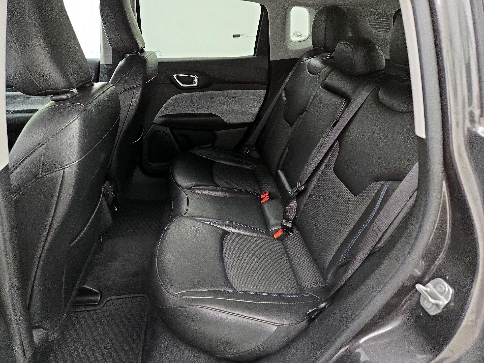 Thumbnail: 2022 Jeep Compass - 19