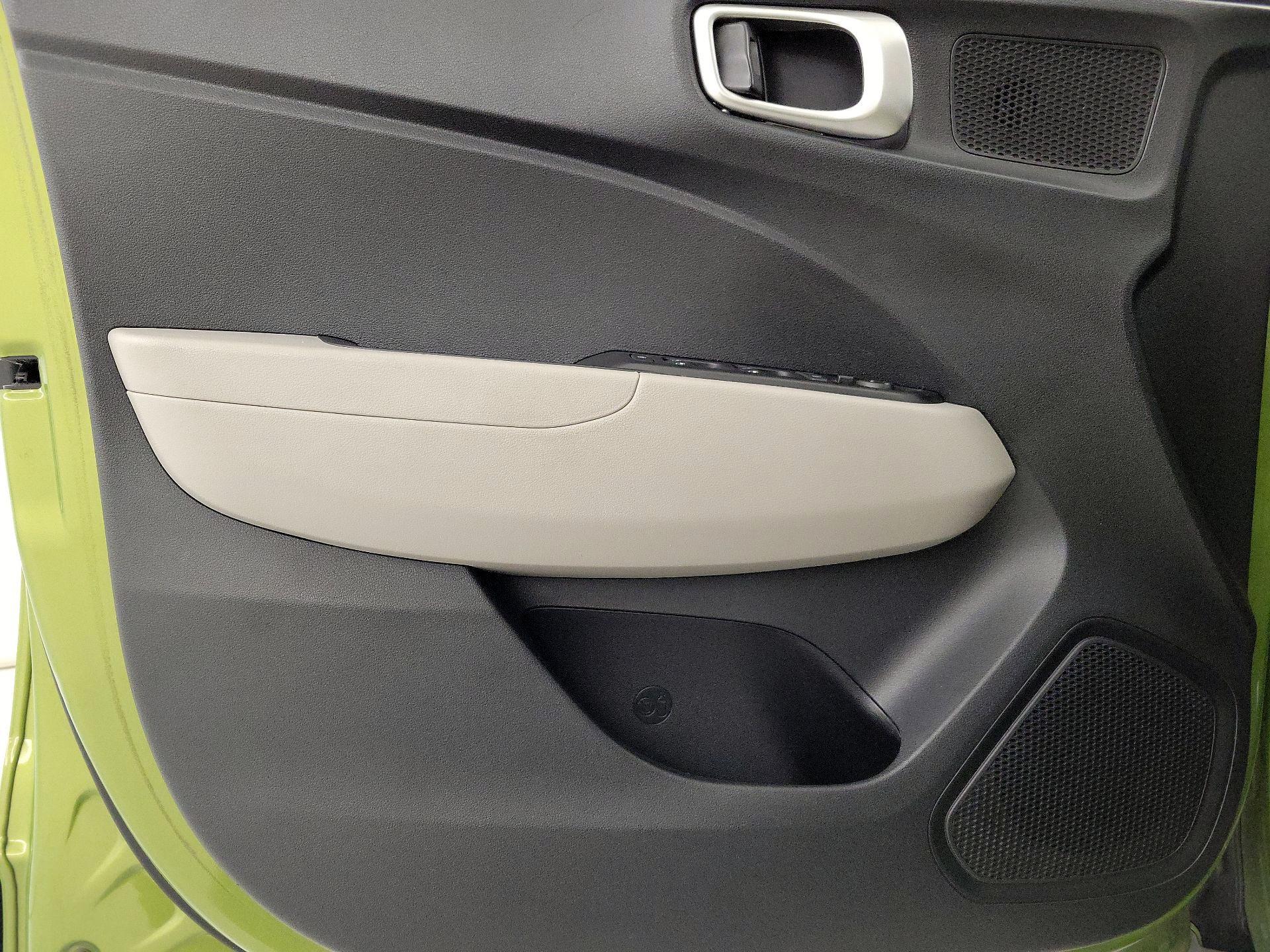 Thumbnail: 2024 Hyundai Venue - 12