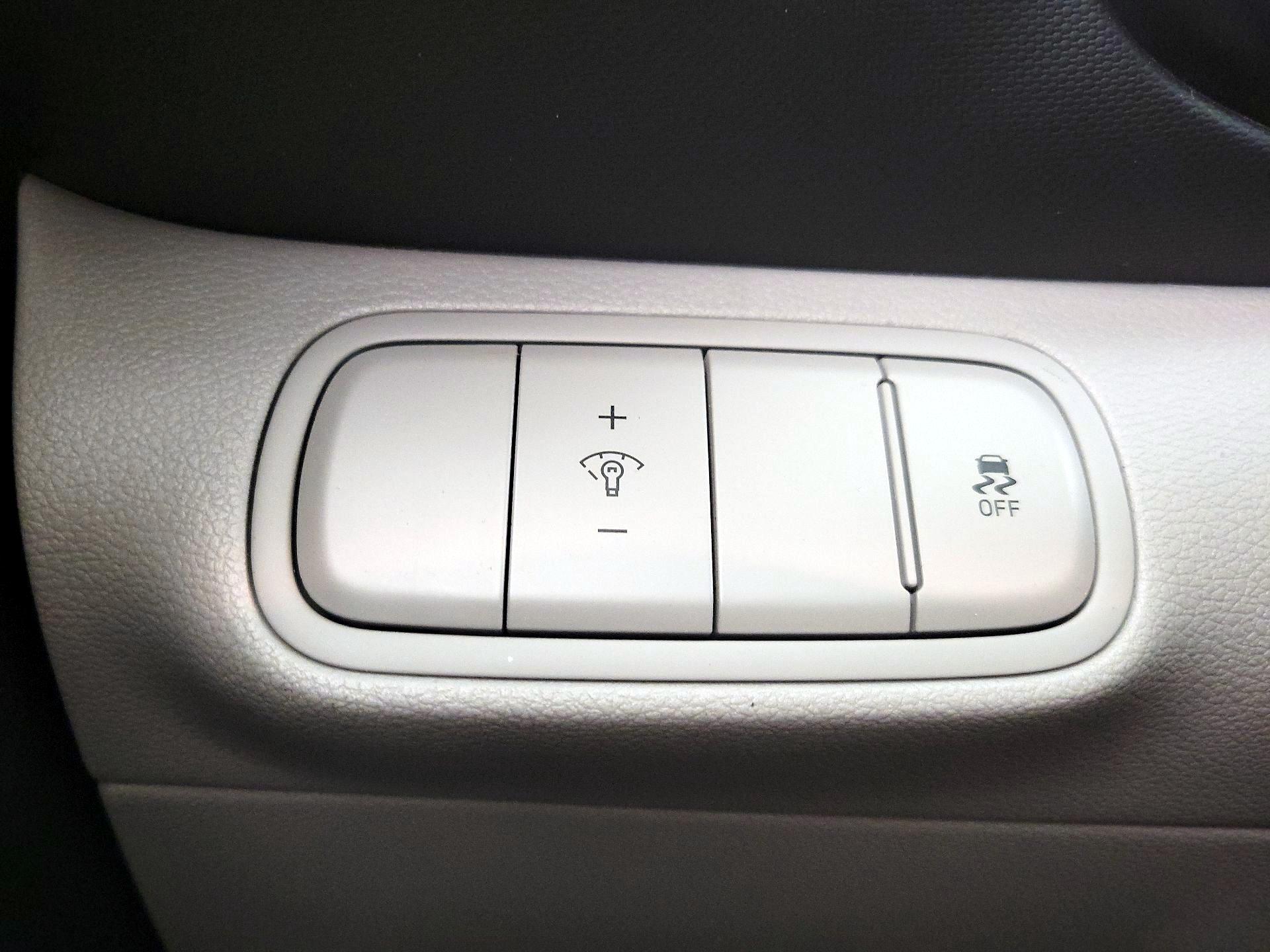 Thumbnail: 2024 Hyundai Venue - 13