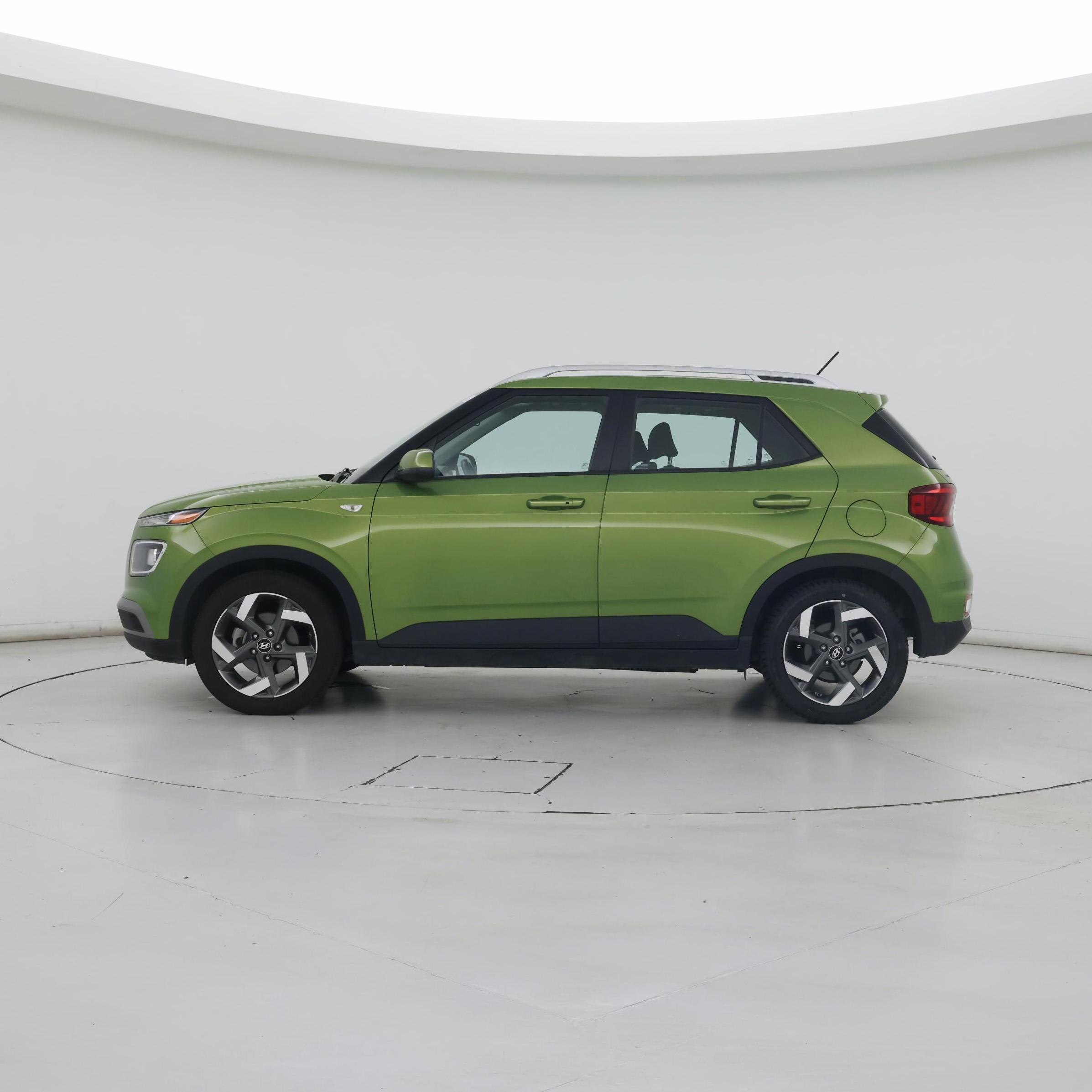 Thumbnail: 2024 Hyundai Venue - 3