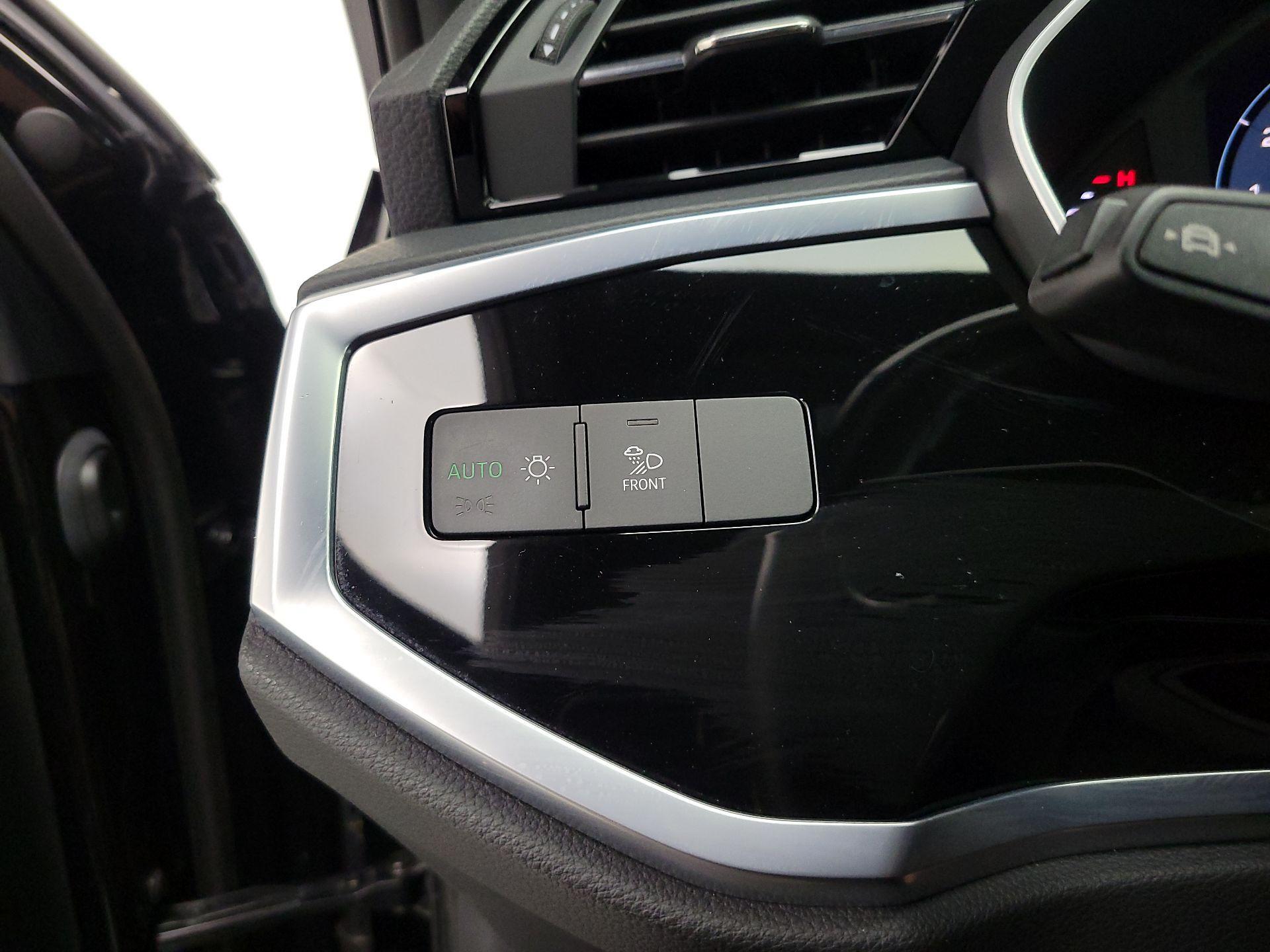 Thumbnail: 2022 Audi Q3 - 13