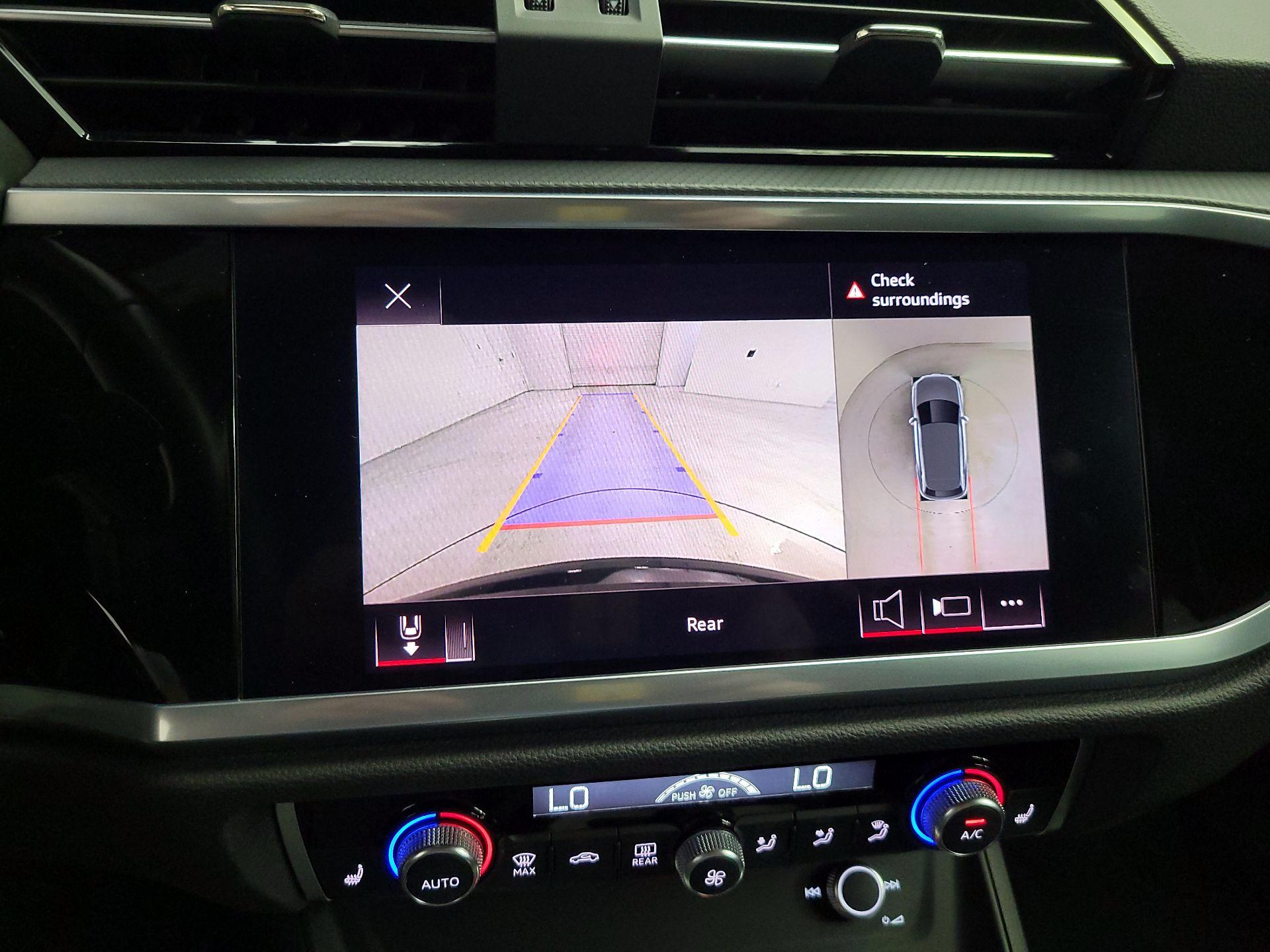 Thumbnail: 2022 Audi Q3 - 14