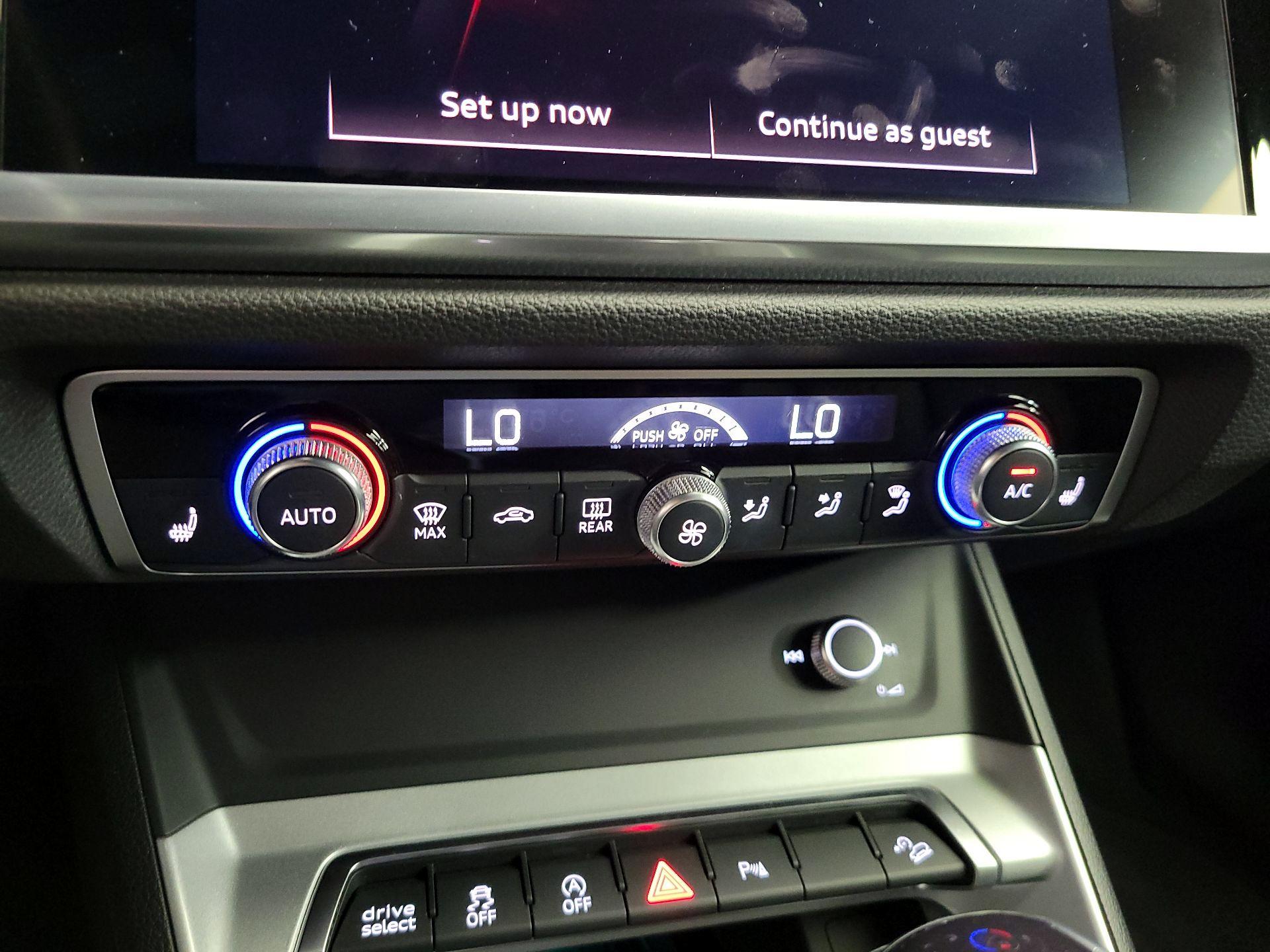 Thumbnail: 2022 Audi Q3 - 16