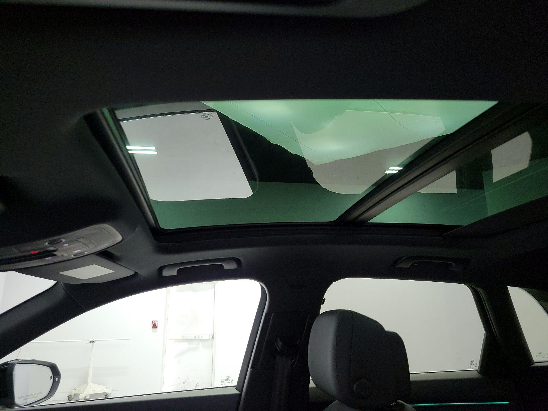 Thumbnail: 2022 Audi Q3 - 19