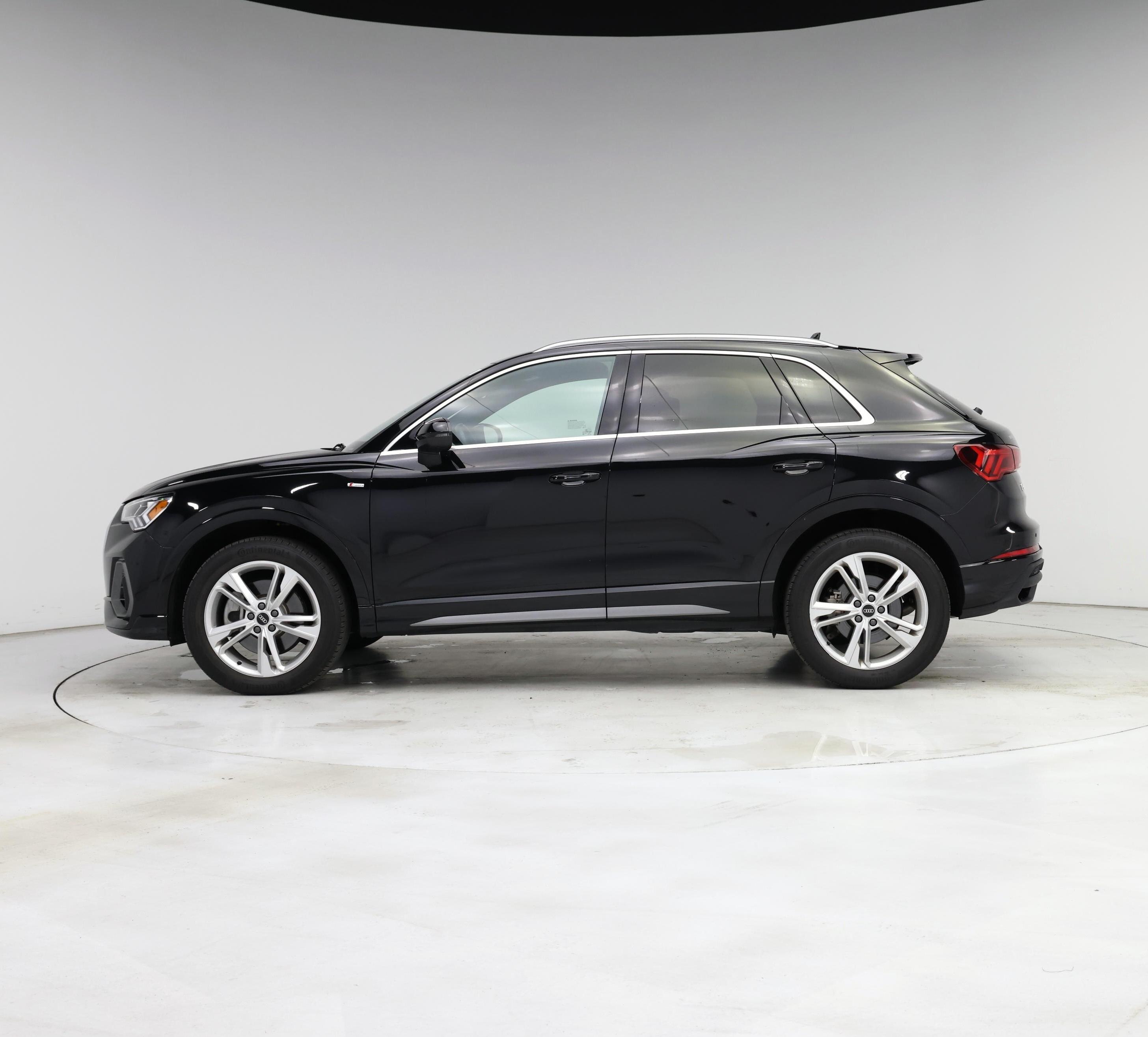 Thumbnail: 2022 Audi Q3 - 3