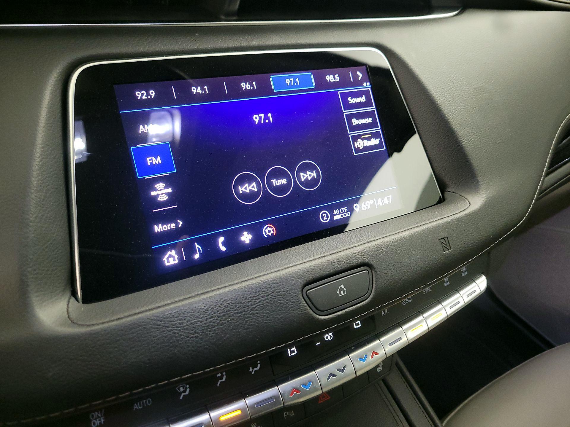 Thumbnail: 2020 Cadillac XT4 - 15