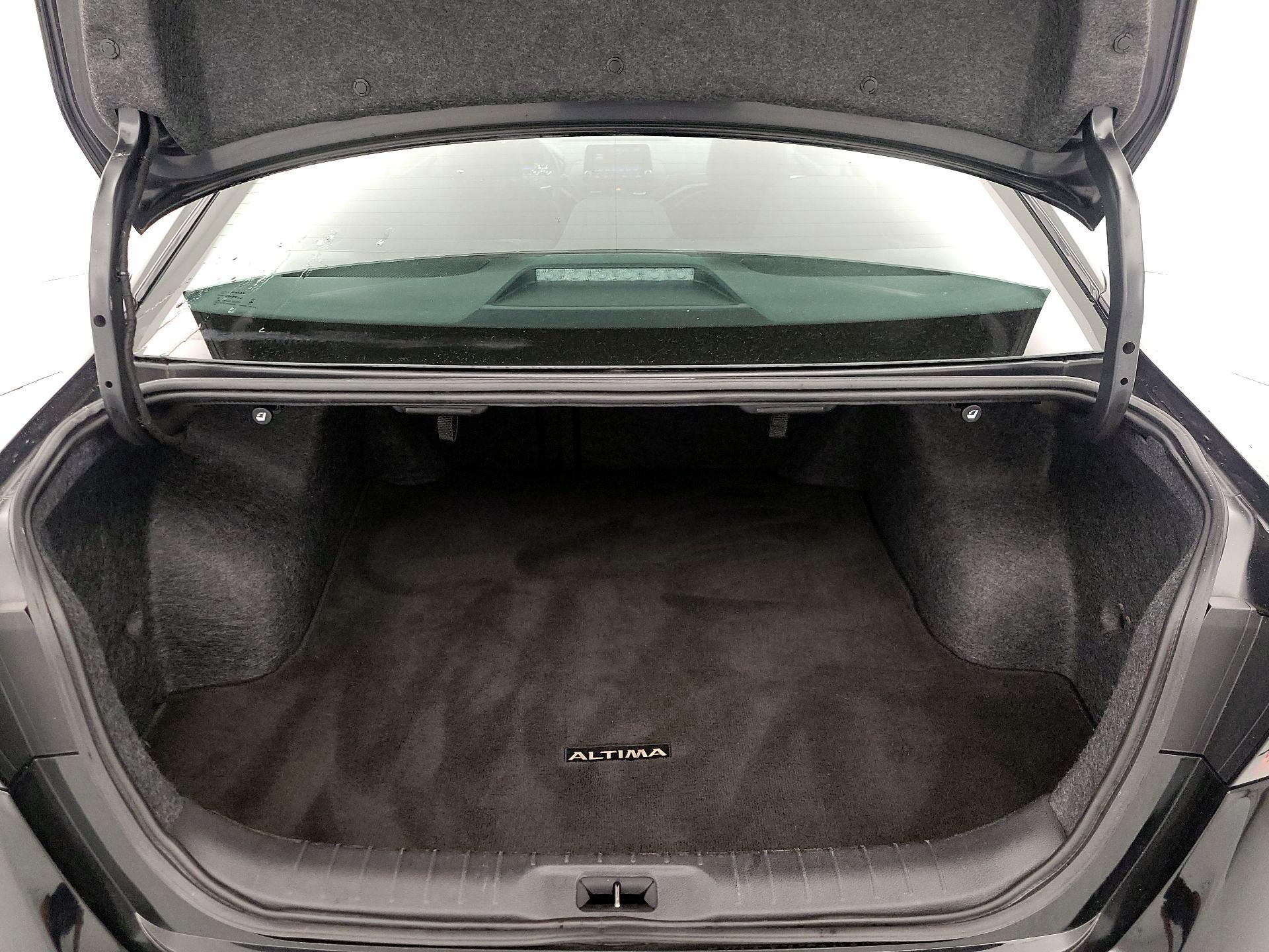 Thumbnail: 2024 Nissan Altima - 20