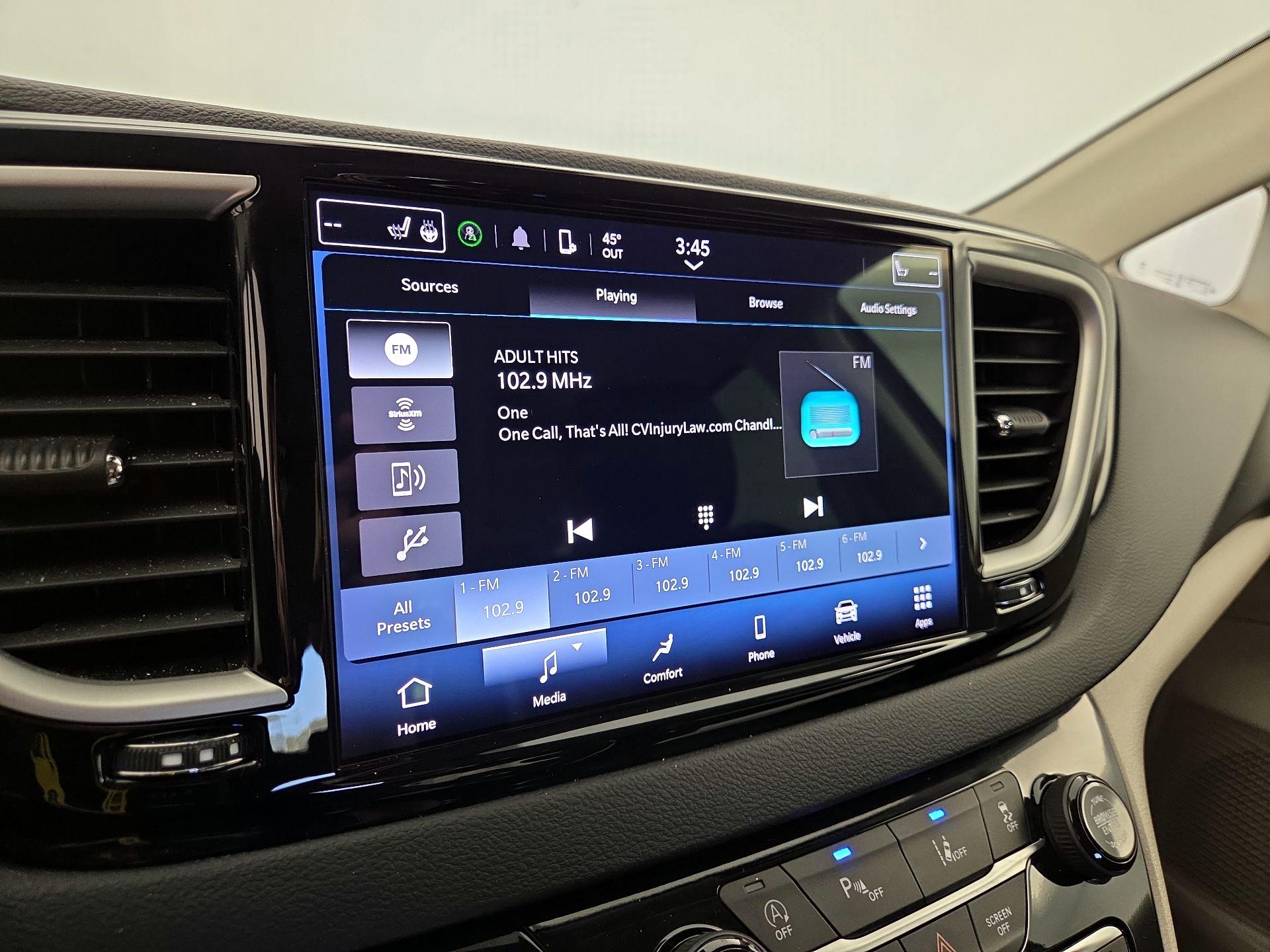 Thumbnail: 2023 Chrysler Pacifica - 15