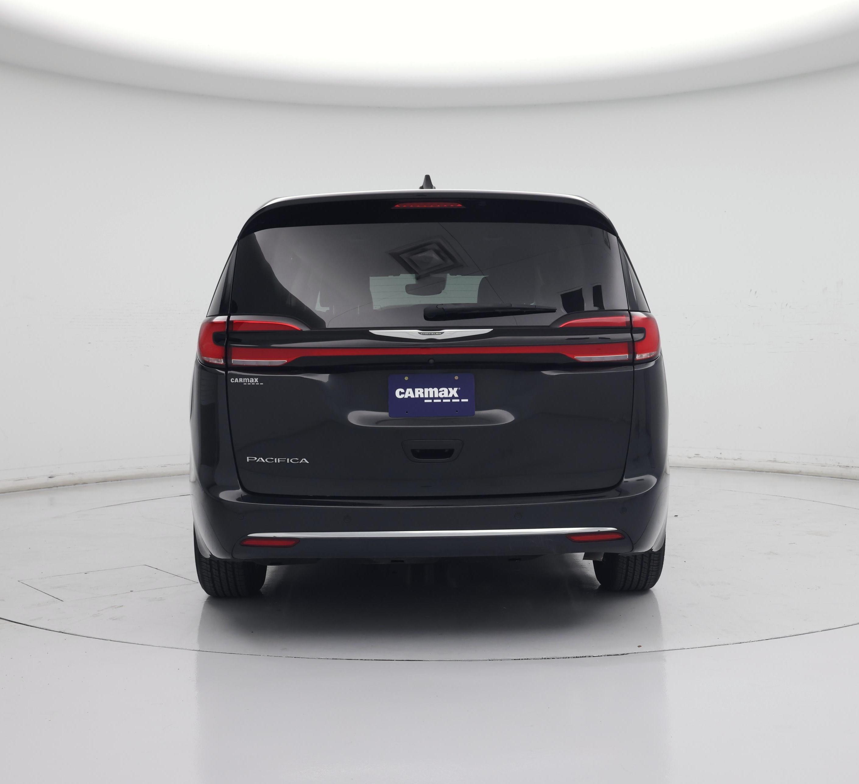 Thumbnail: 2023 Chrysler Pacifica - 6