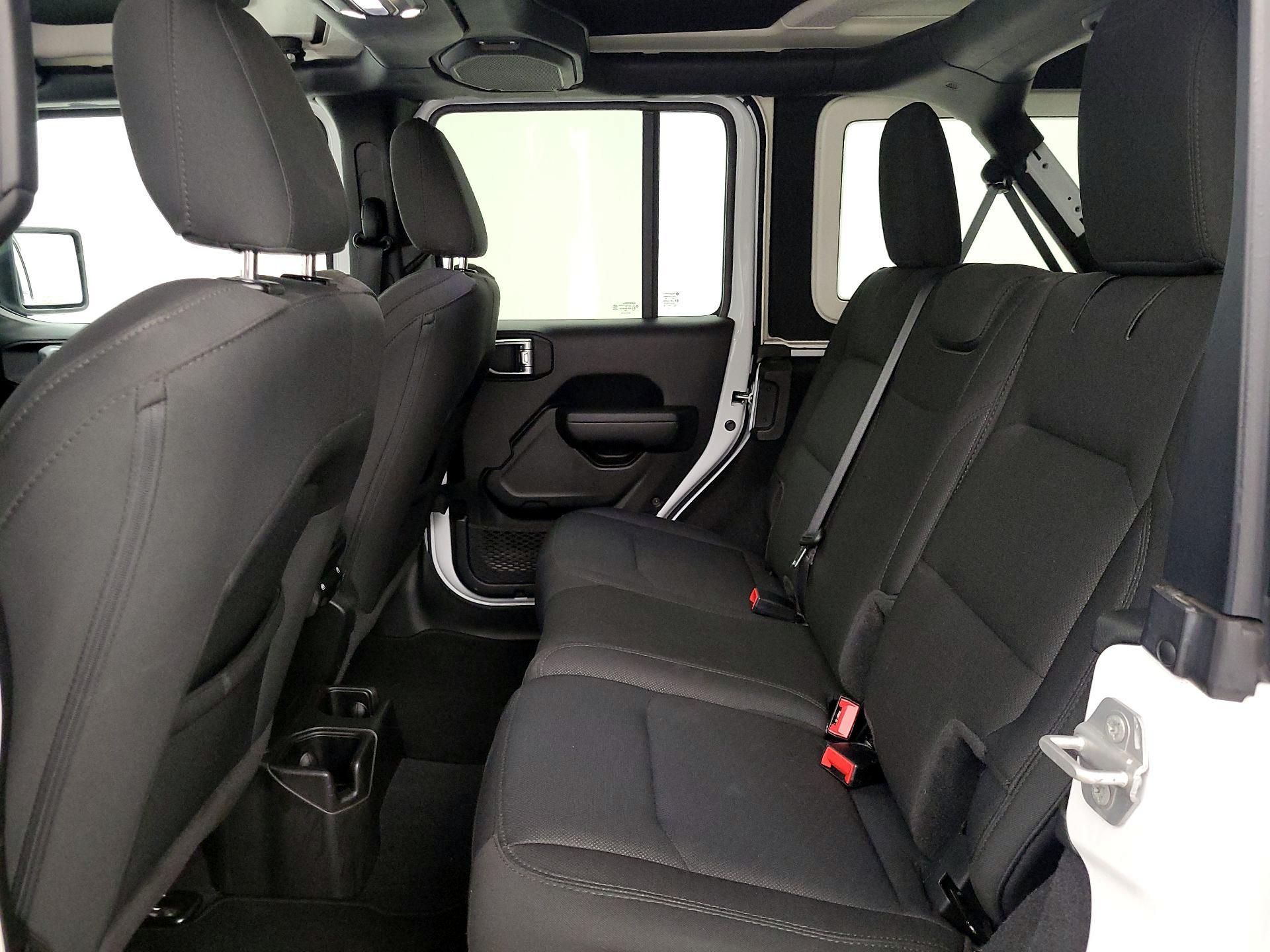 Thumbnail: 2022 Jeep Wrangler - 20