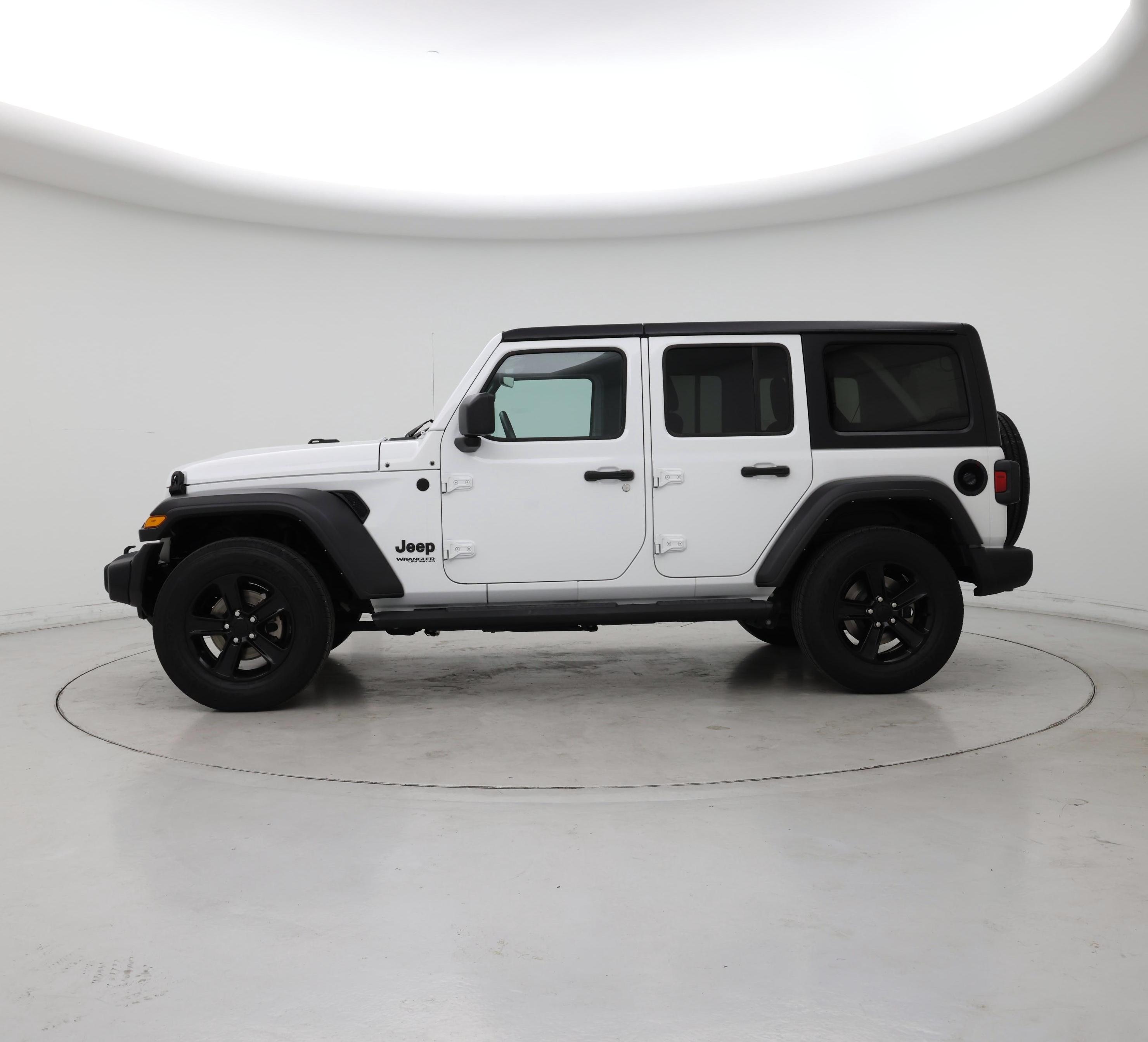 Thumbnail: 2022 Jeep Wrangler - 3