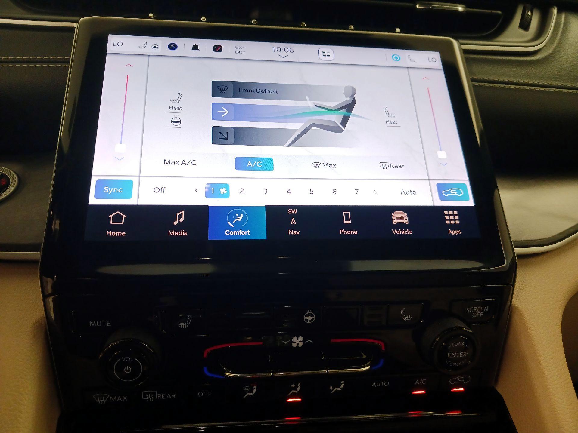 Thumbnail: 2023 Jeep Grand Cherokee - 17