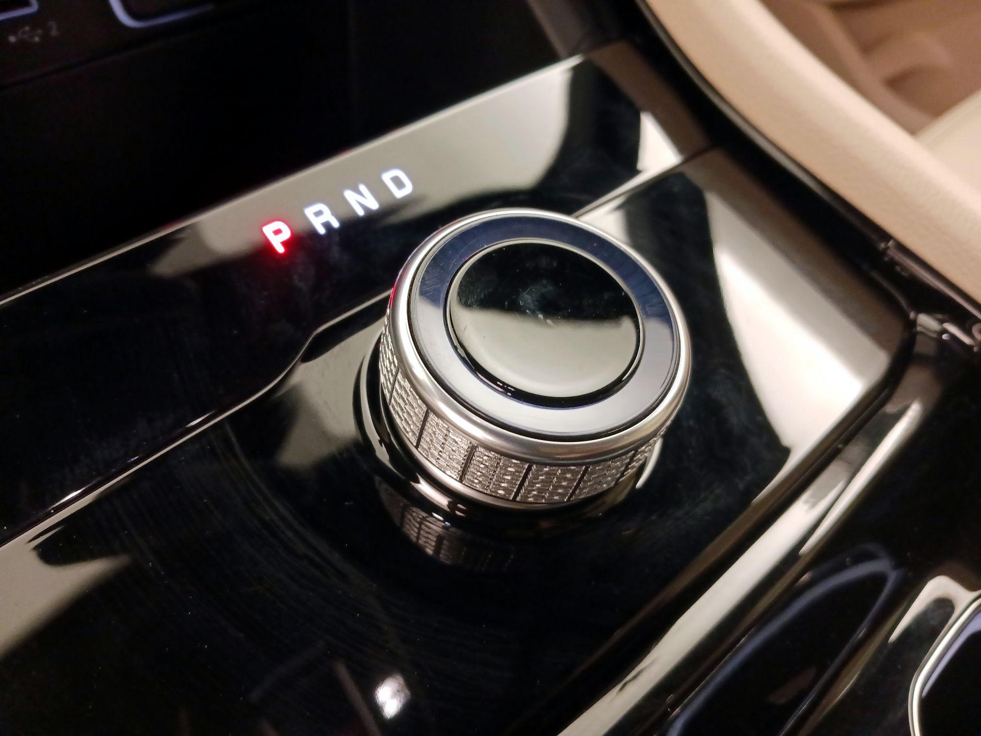 Thumbnail: 2023 Jeep Grand Cherokee - 18