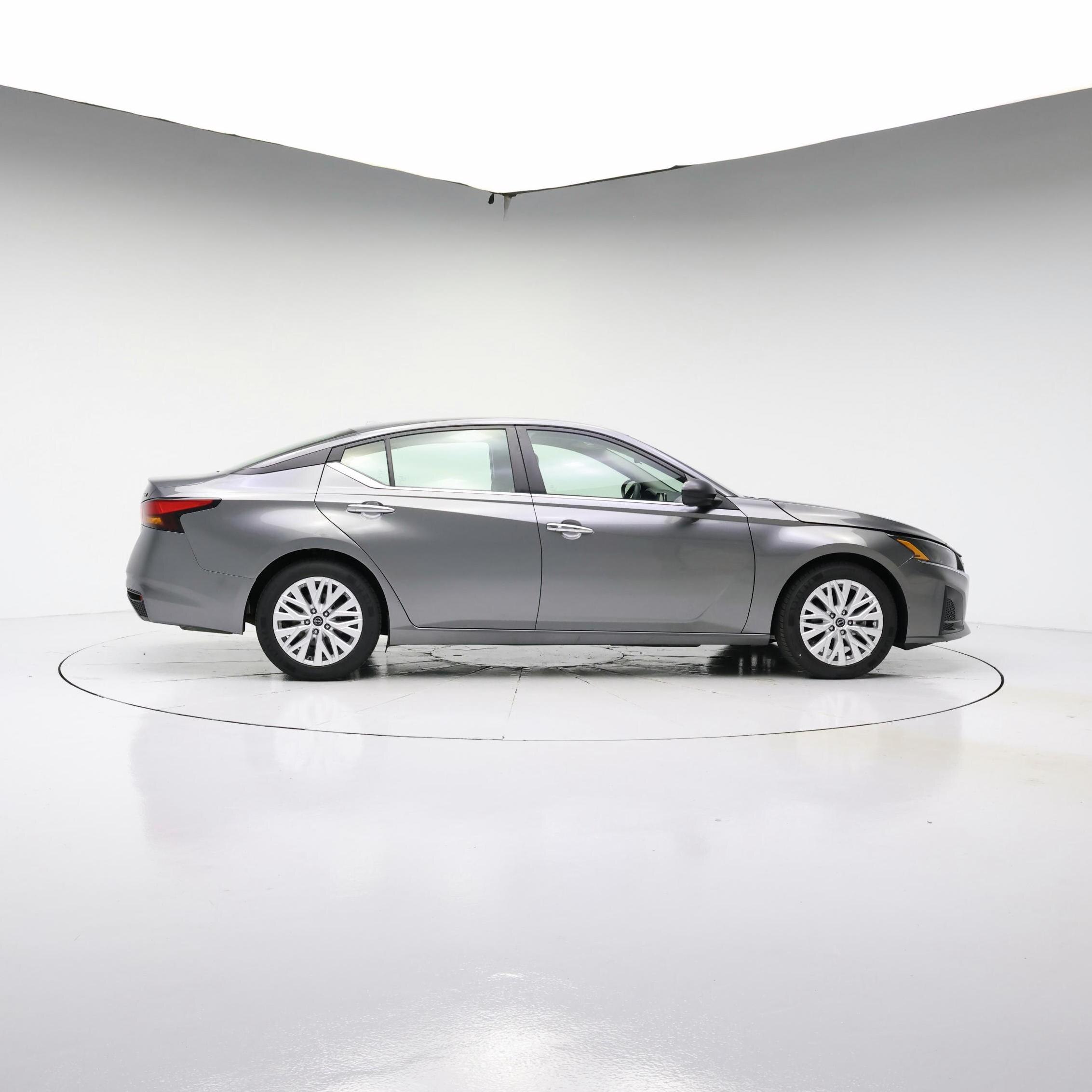 Thumbnail: 2024 Nissan Altima - 7