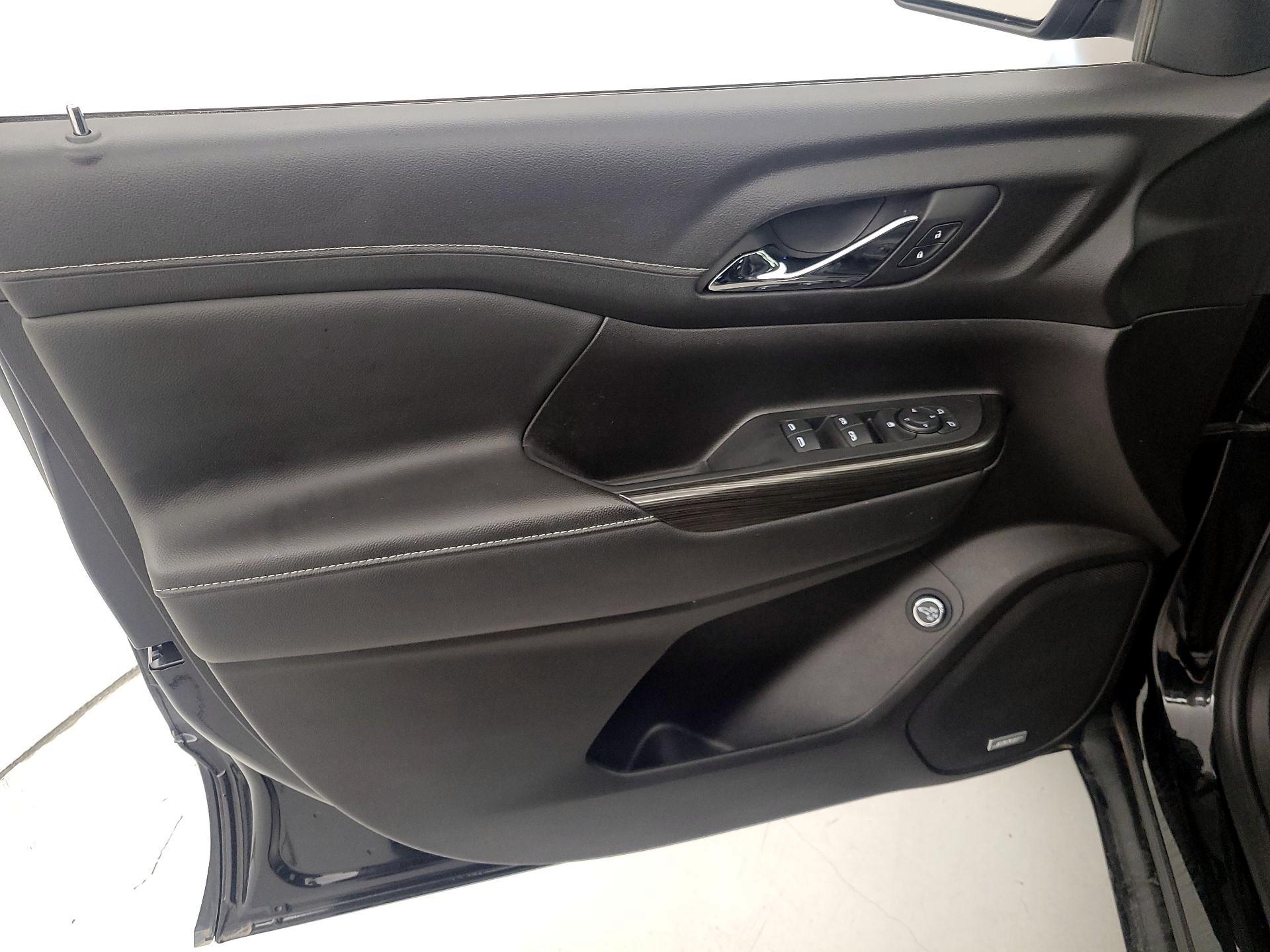 Thumbnail: 2023 GMC Acadia - 12