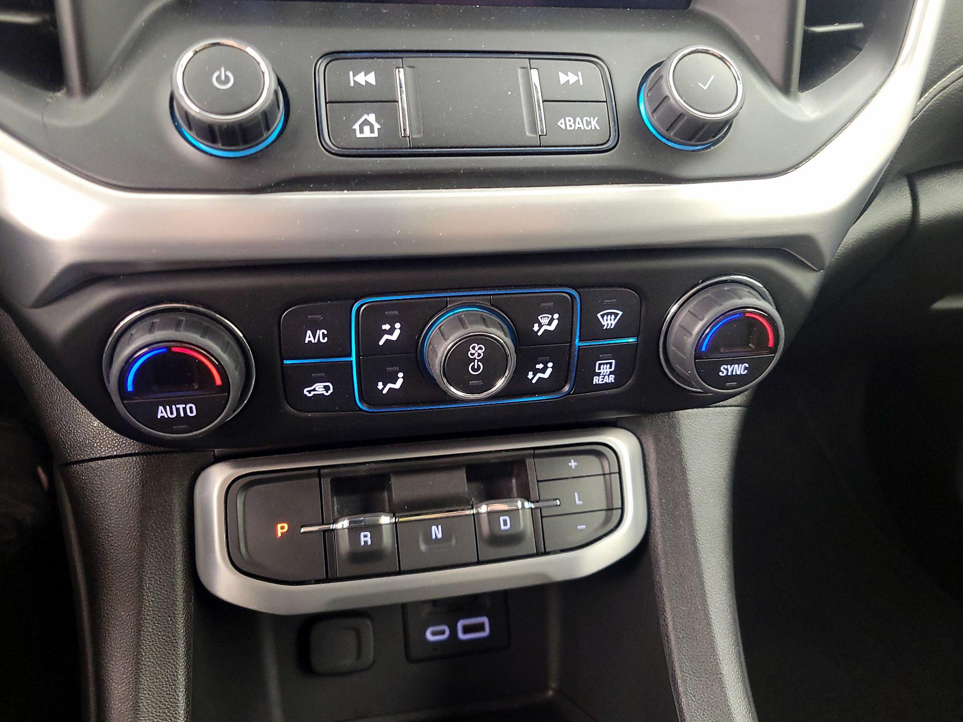 Thumbnail: 2023 GMC Acadia - 16