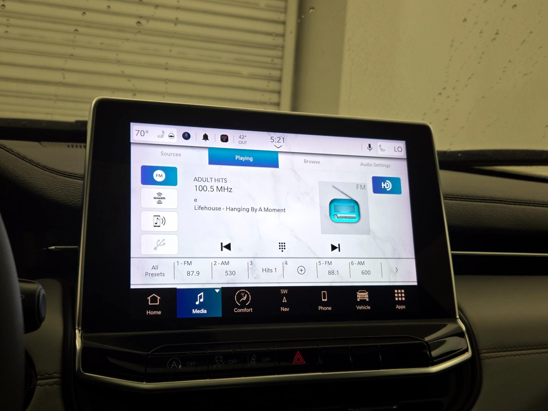 Thumbnail: 2023 Jeep Compass - 16