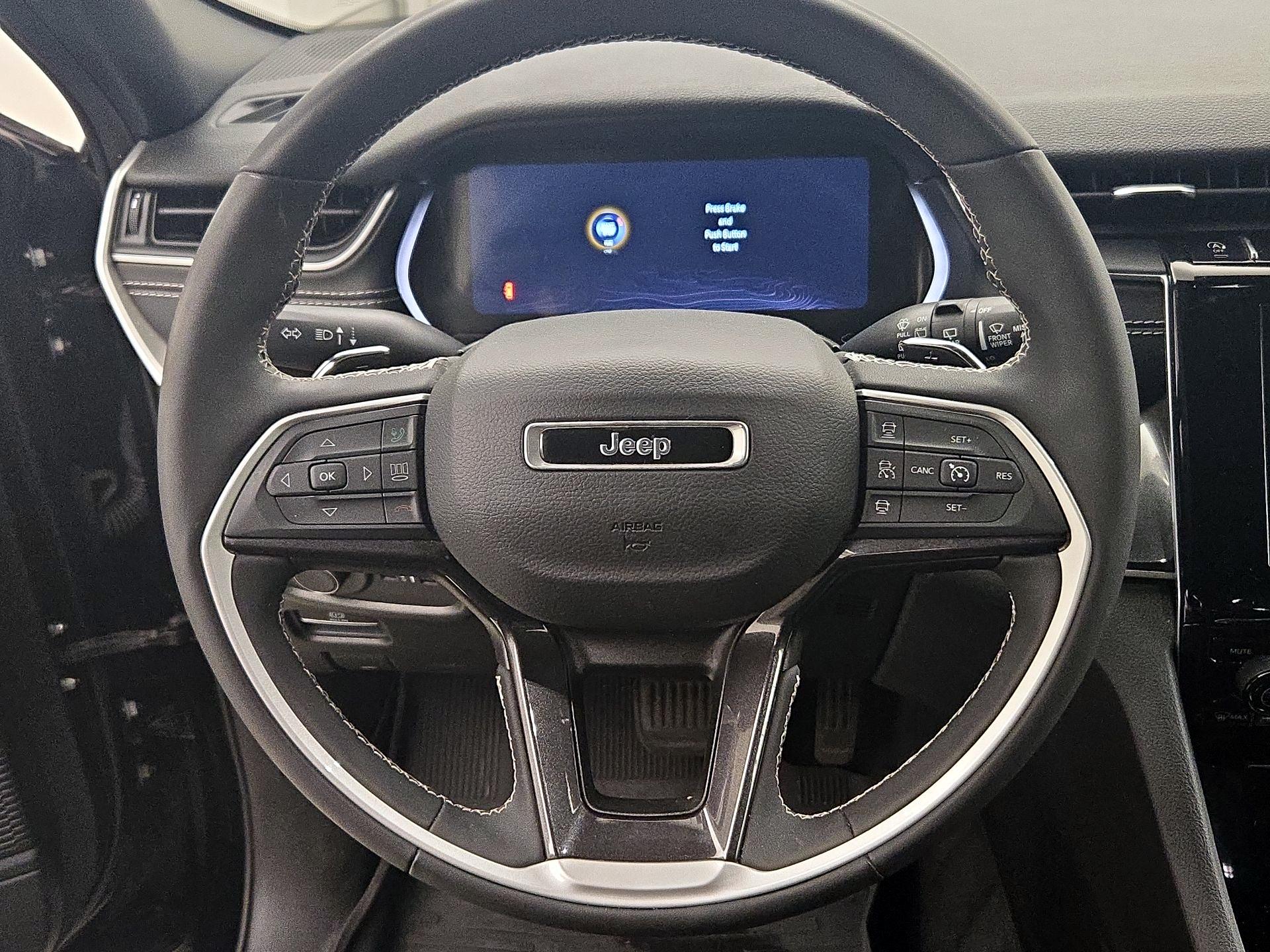 Thumbnail: 2023 Jeep Grand Cherokee - 10