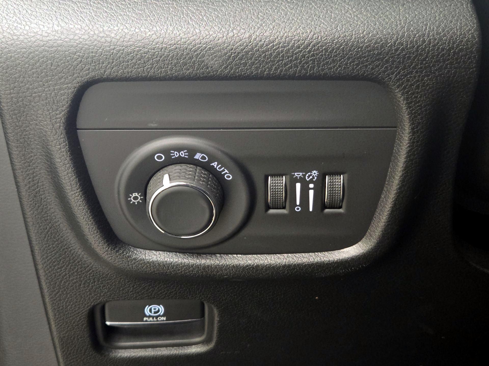 Thumbnail: 2023 Jeep Grand Cherokee - 13